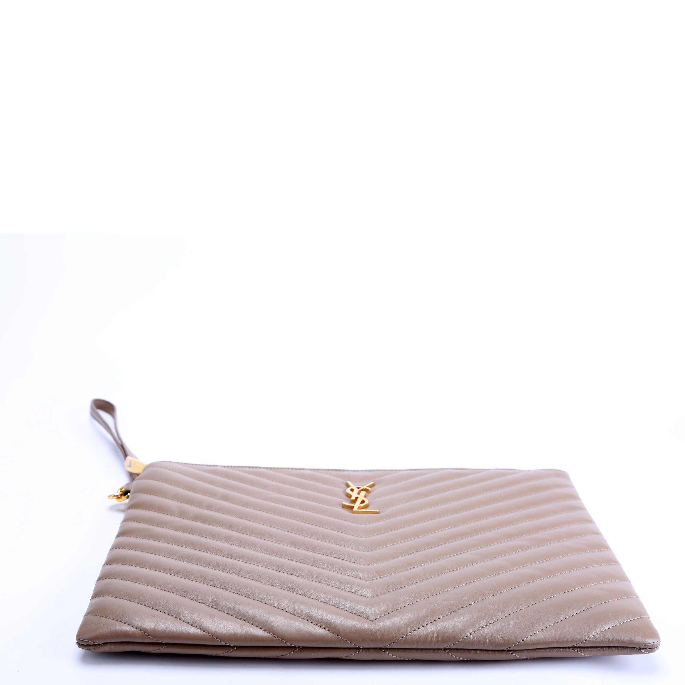 559193 A5 Matelasse Pouch Tan