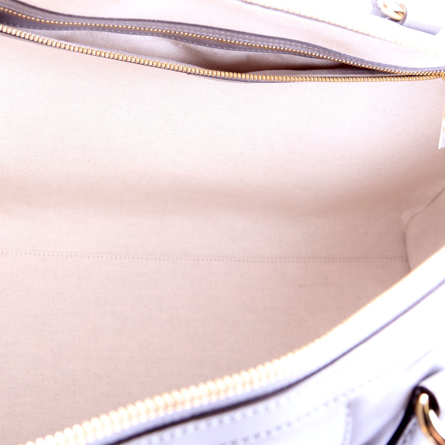 700762 GG Matelasse Calfskin Duffle Medium Gray