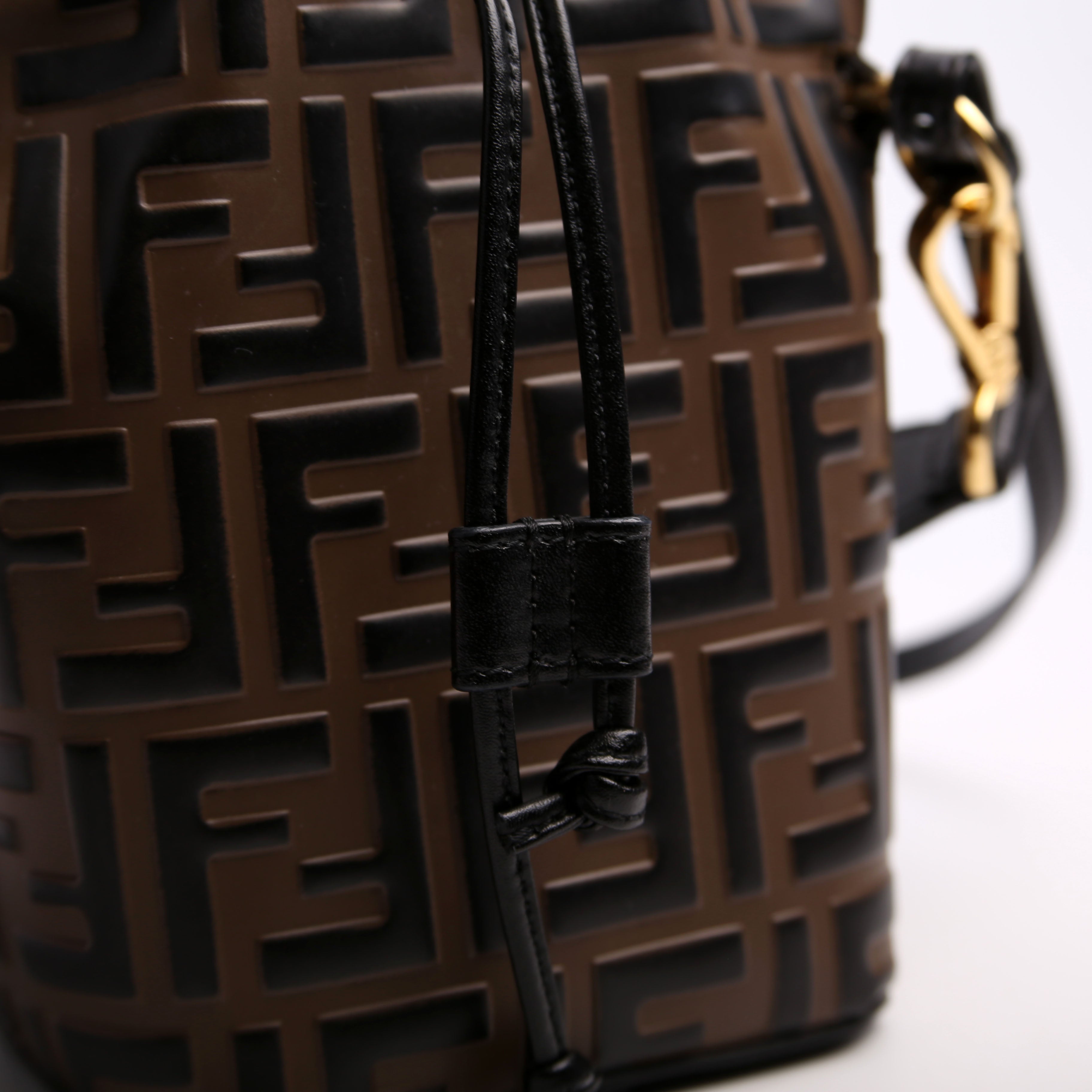Mon Tresor Mini Bucket FF Zuca