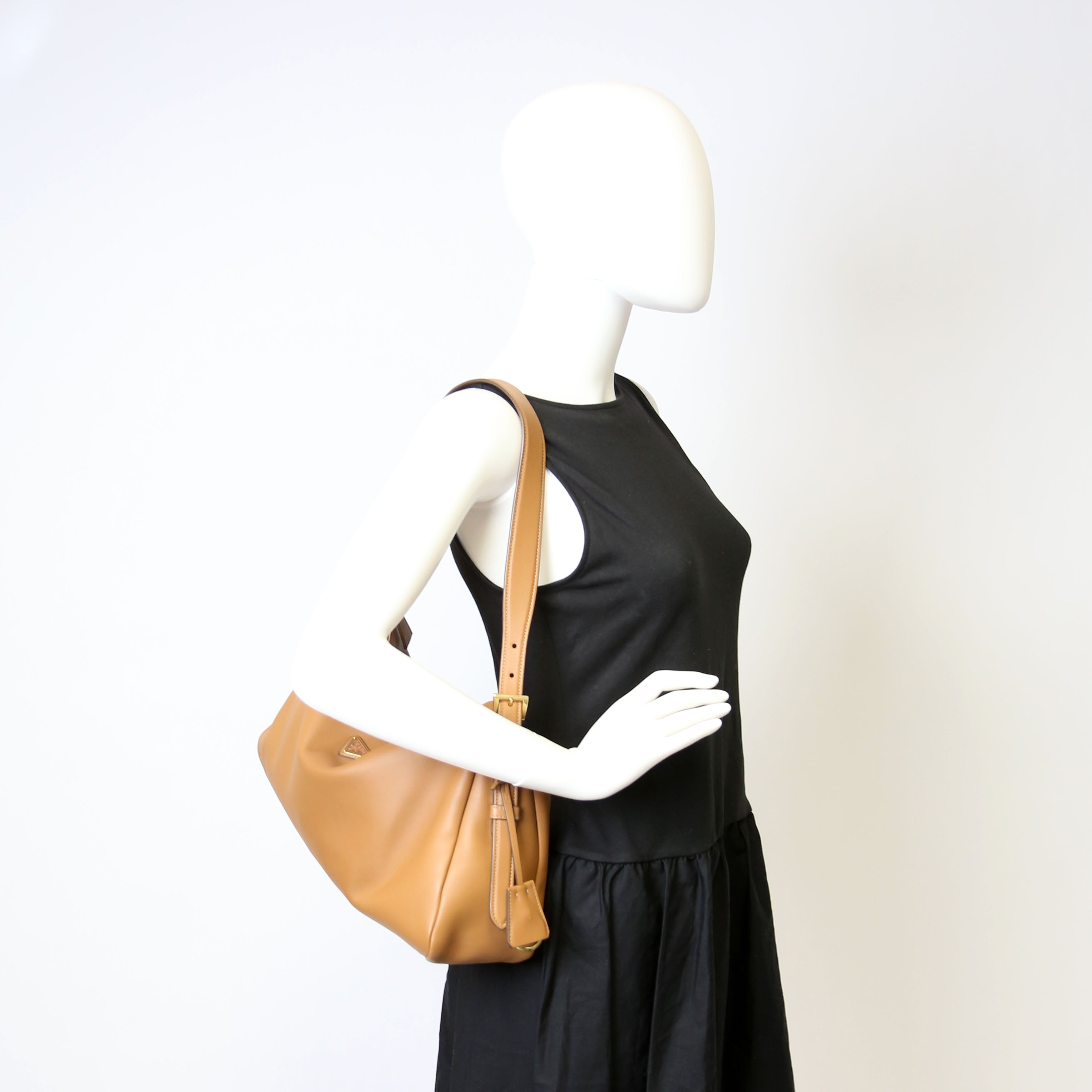Aimee Shoulder Bag Soft Calfskin