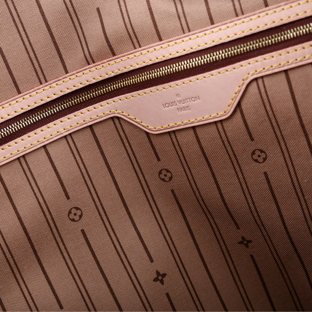 Delightful MM Monogram