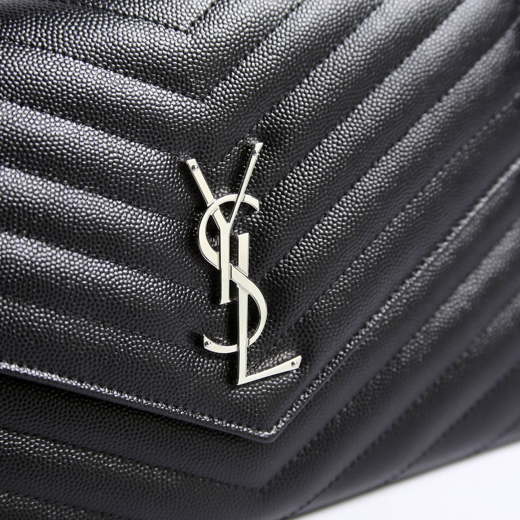 617662 Grain De Cassandre Flap Pouch Wristlet