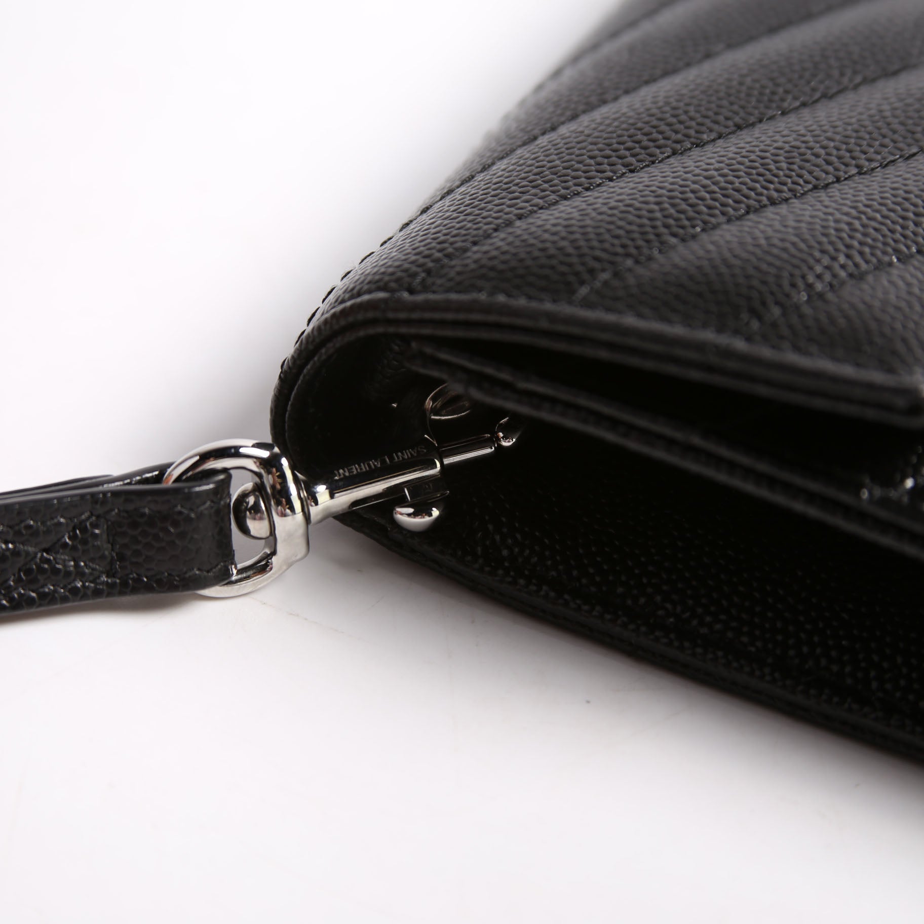 617662 Grain De Cassandre Flap Pouch Wristlet