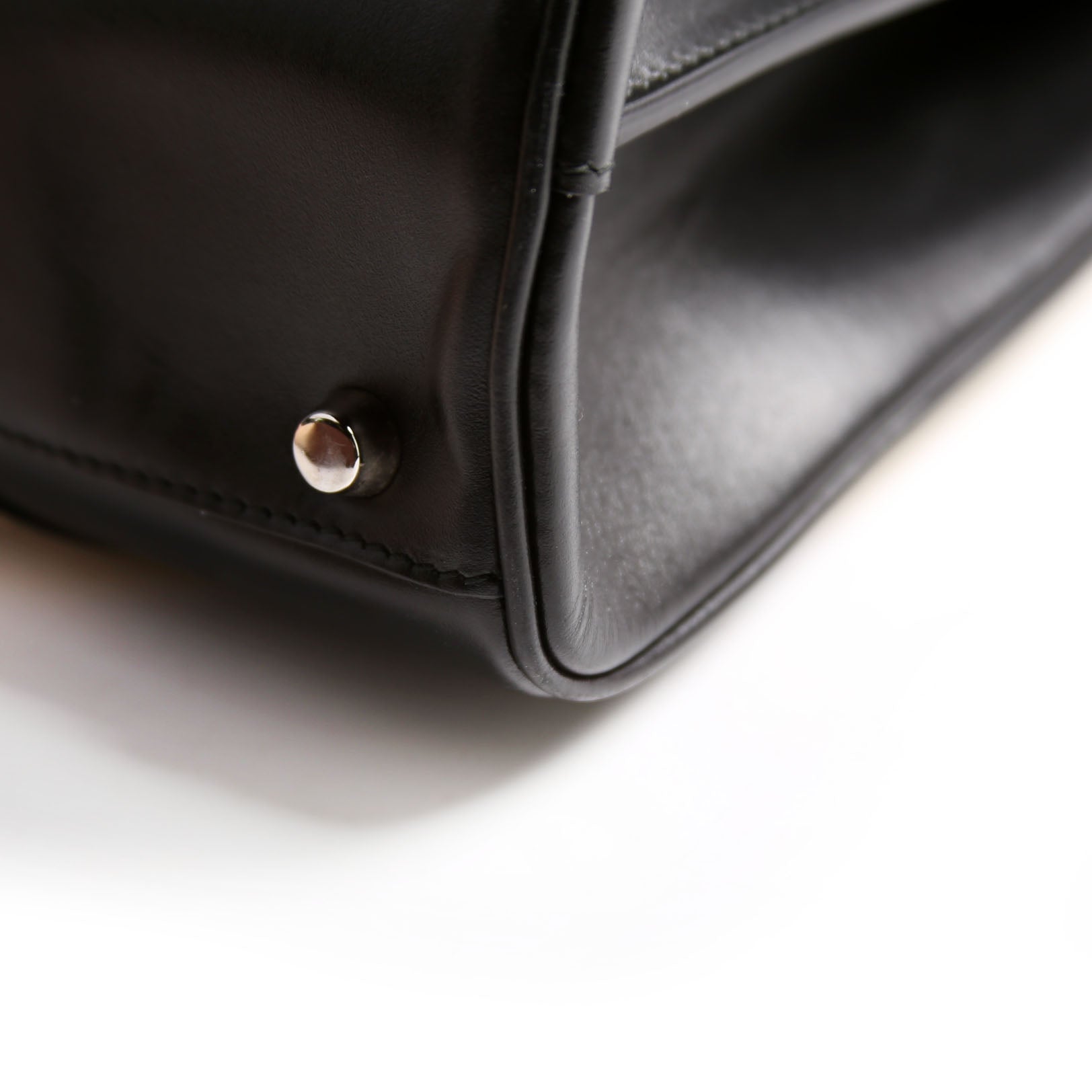564714 Zumi Top Handle Medium Black/Beige