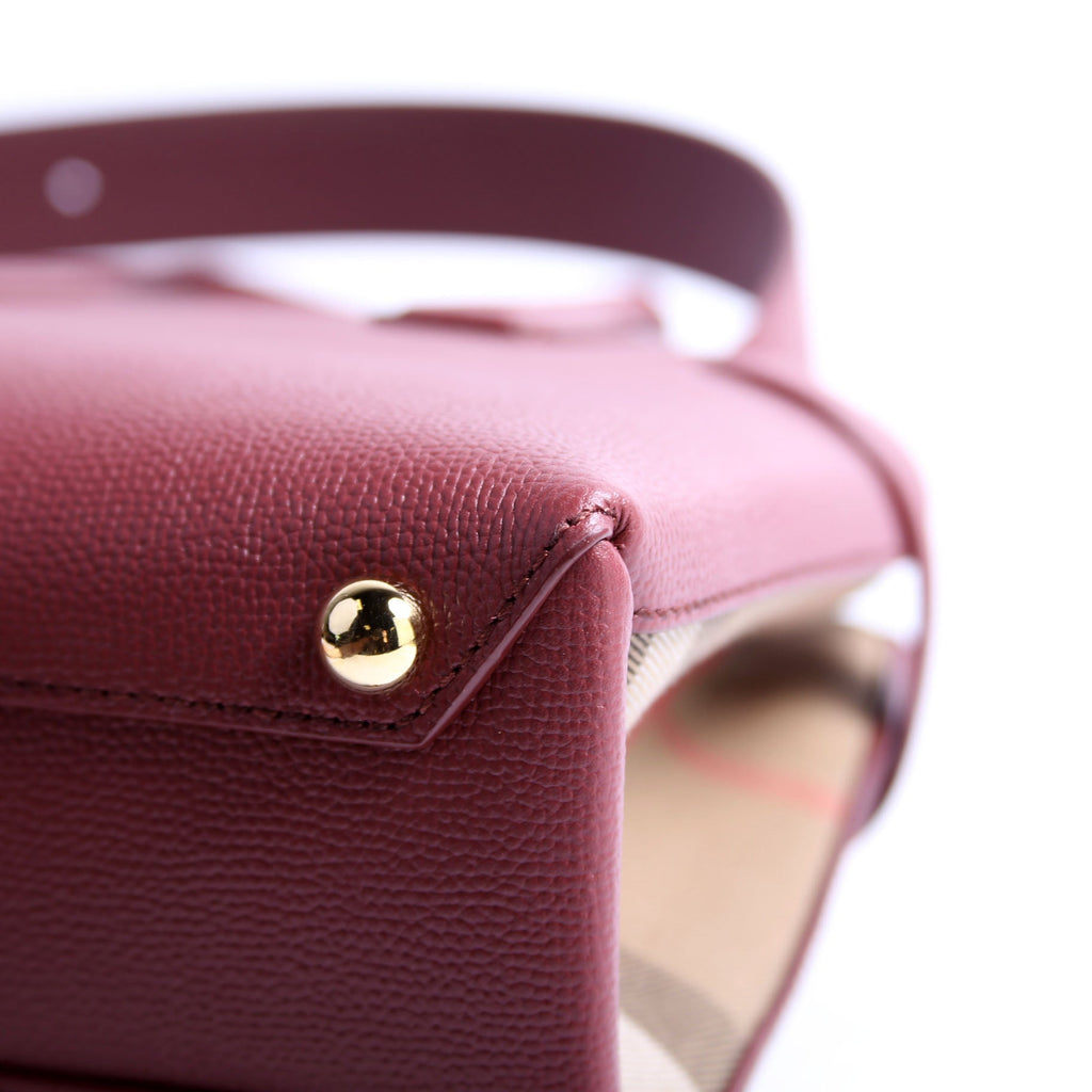 8068558 Banner Tote Small Burgundy
