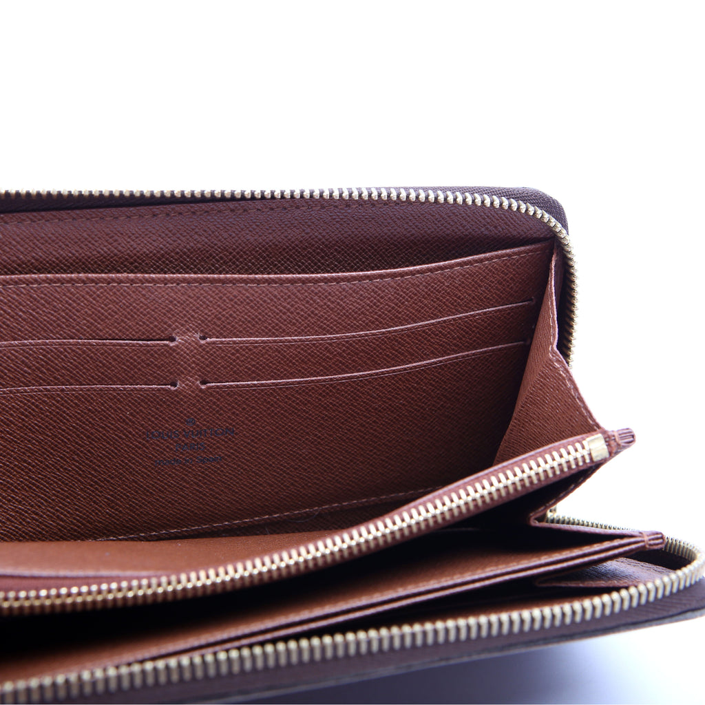 Zippy Wallet Monogram