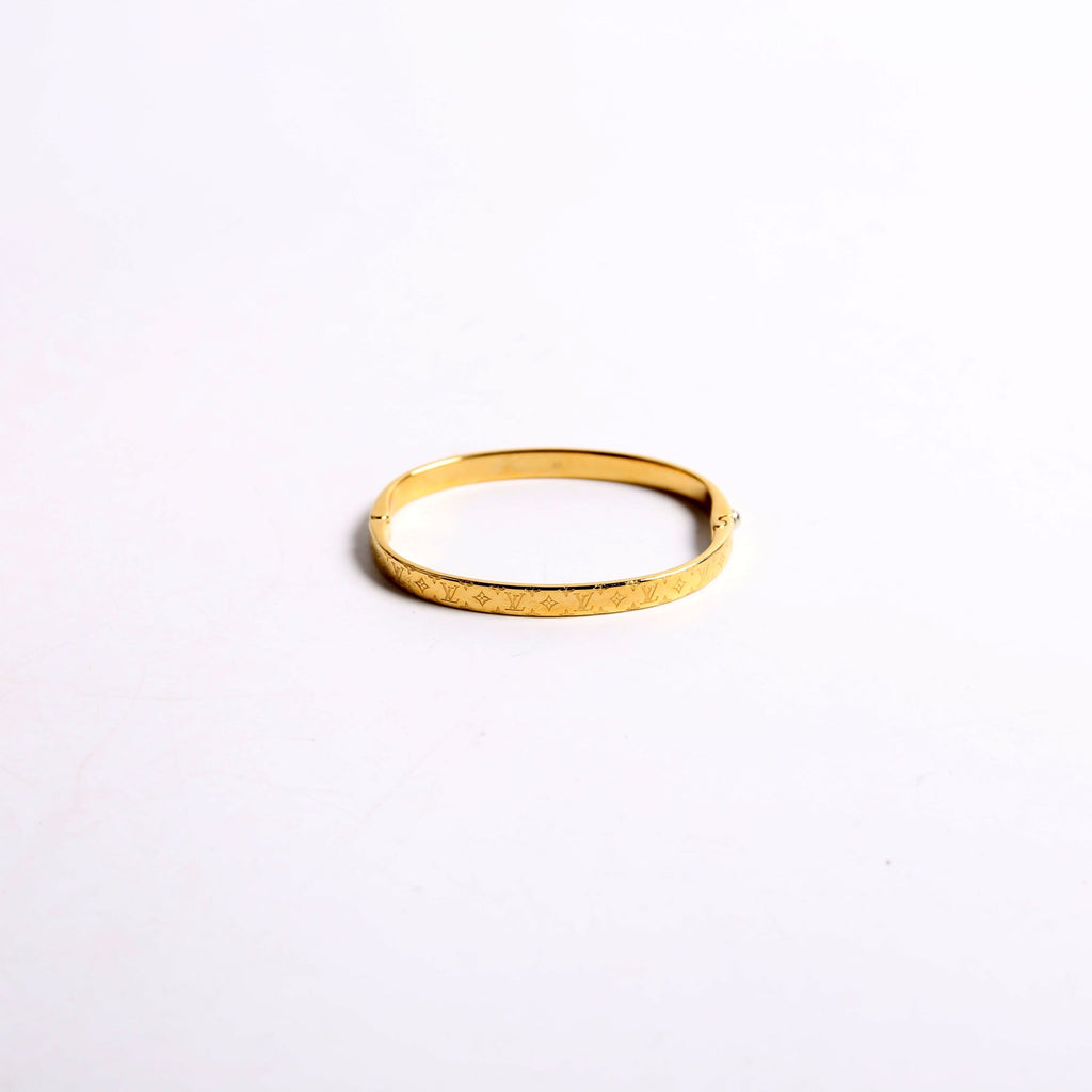 M1029M Nanogram Cuff Size Medium Gold