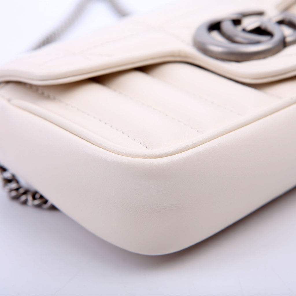 476433 Marmont Aria Super Mini Flap White