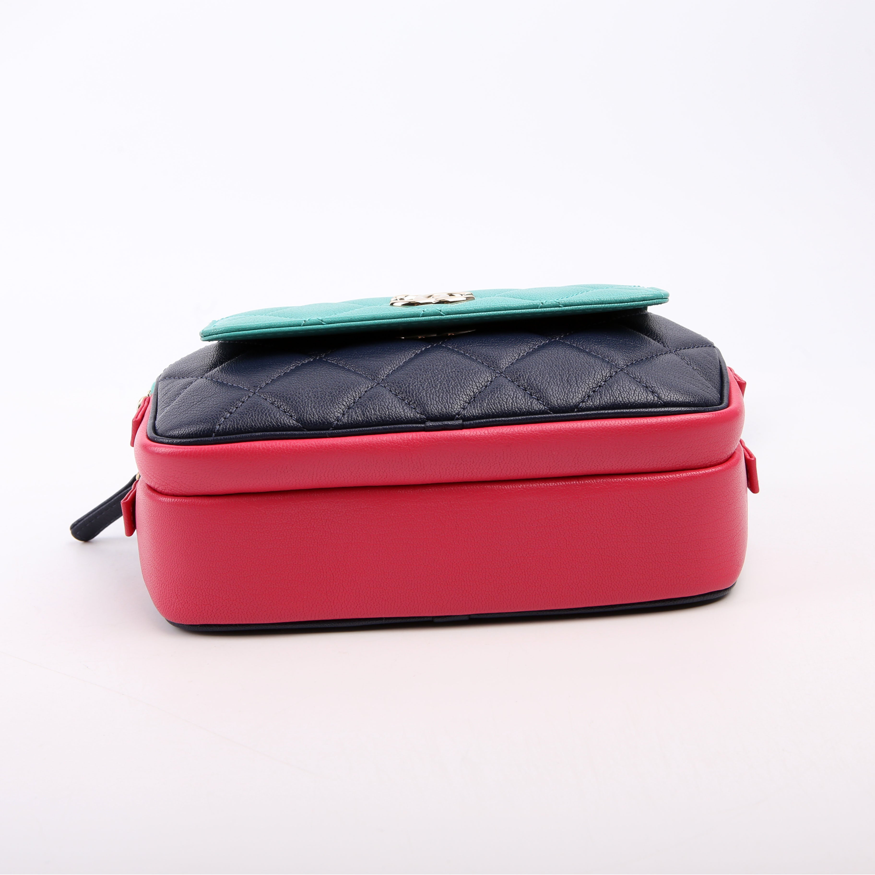Tri-color In & Out Waist Bag Quilted Goatskin 29M