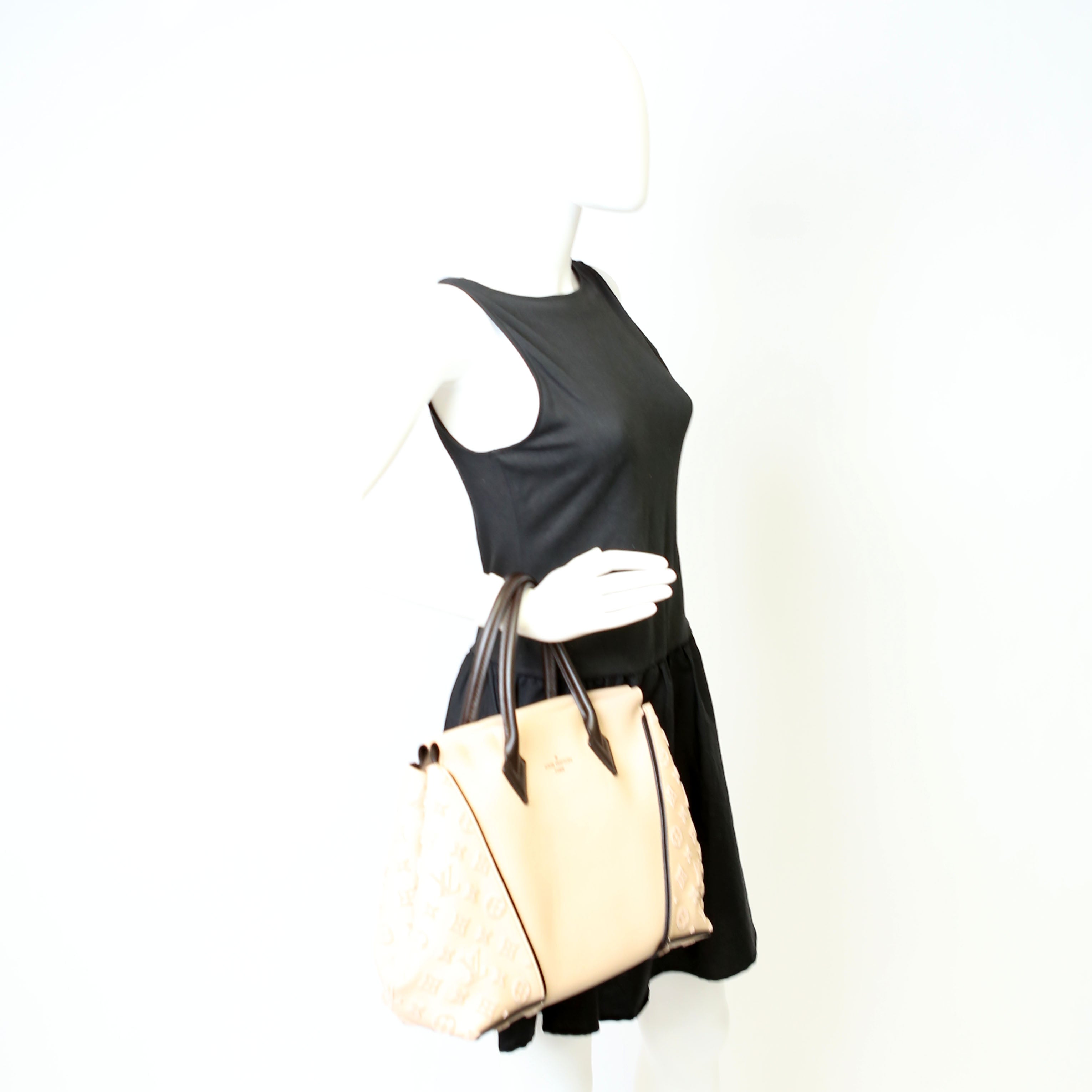 W Tote Veau Cachemire Calfskin Tan/Brown