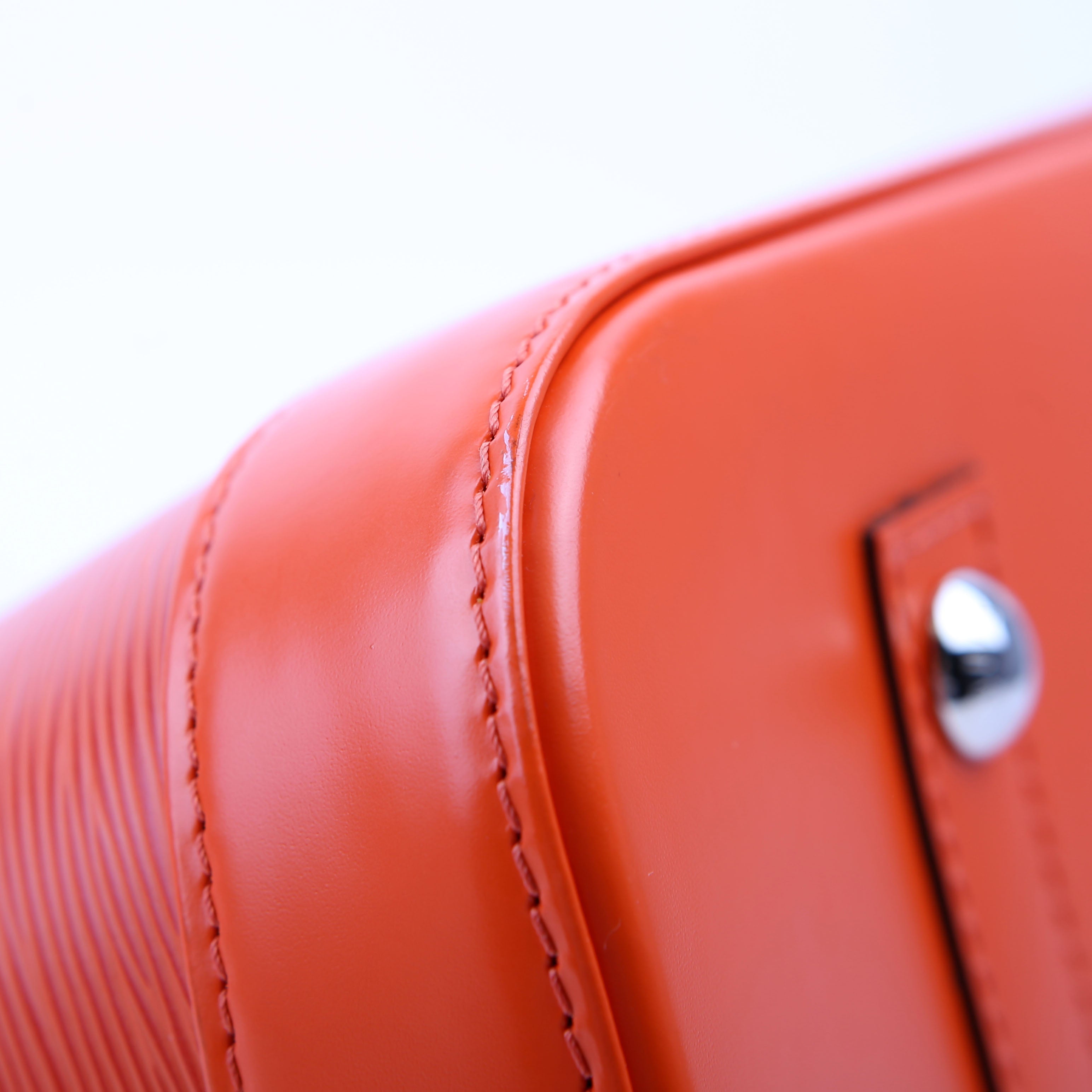Alma MM NM Epi Orange