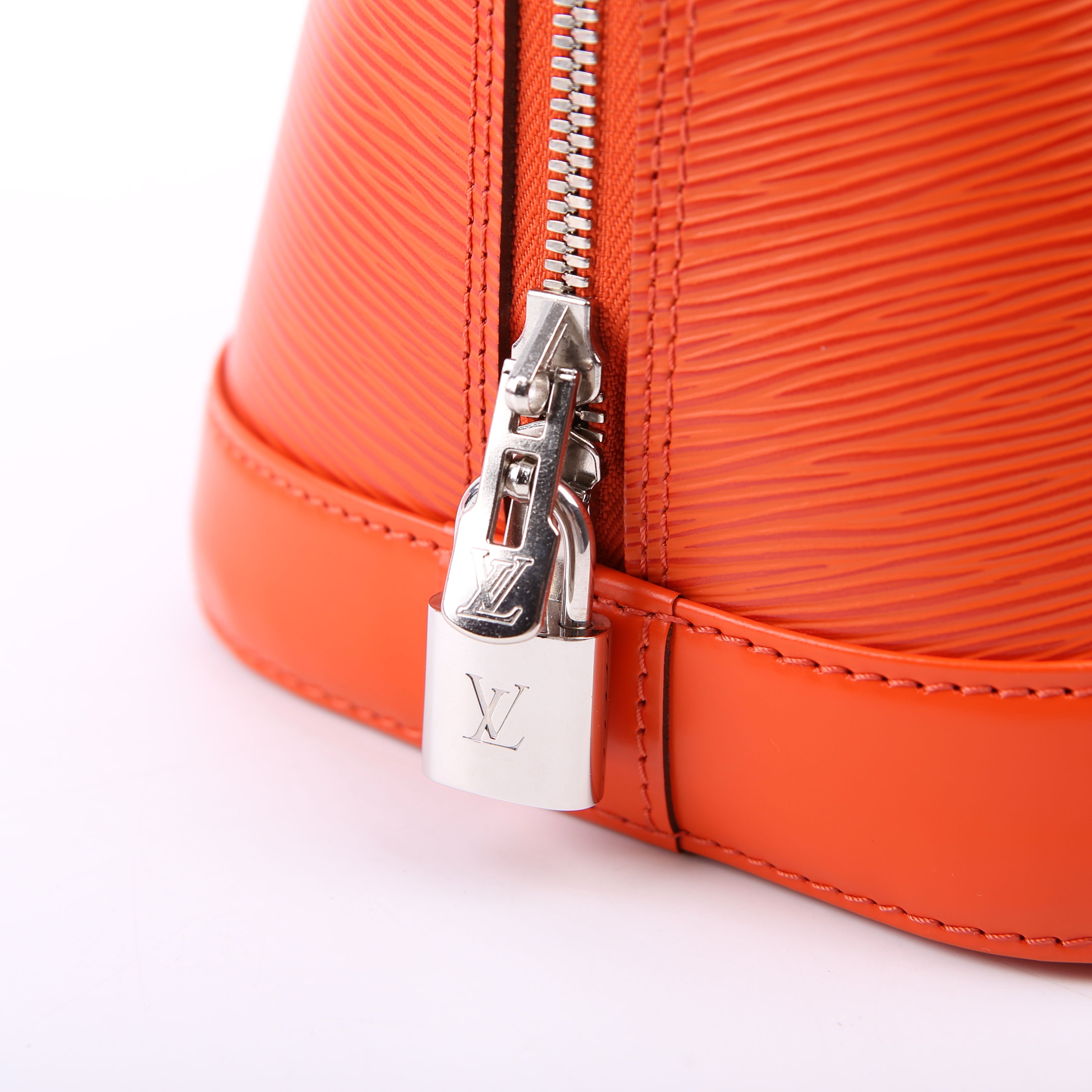 Alma MM NM Epi Orange