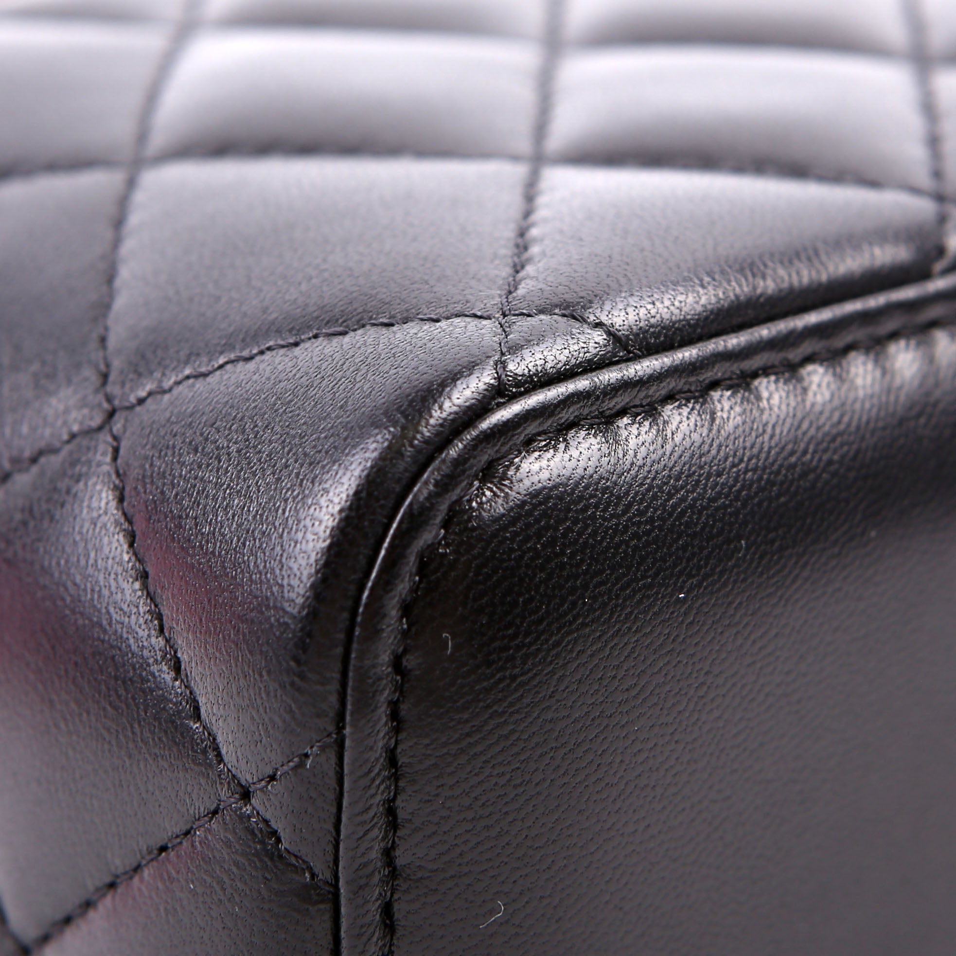 Vanity Case Small with Chain Lambskin 30M Black