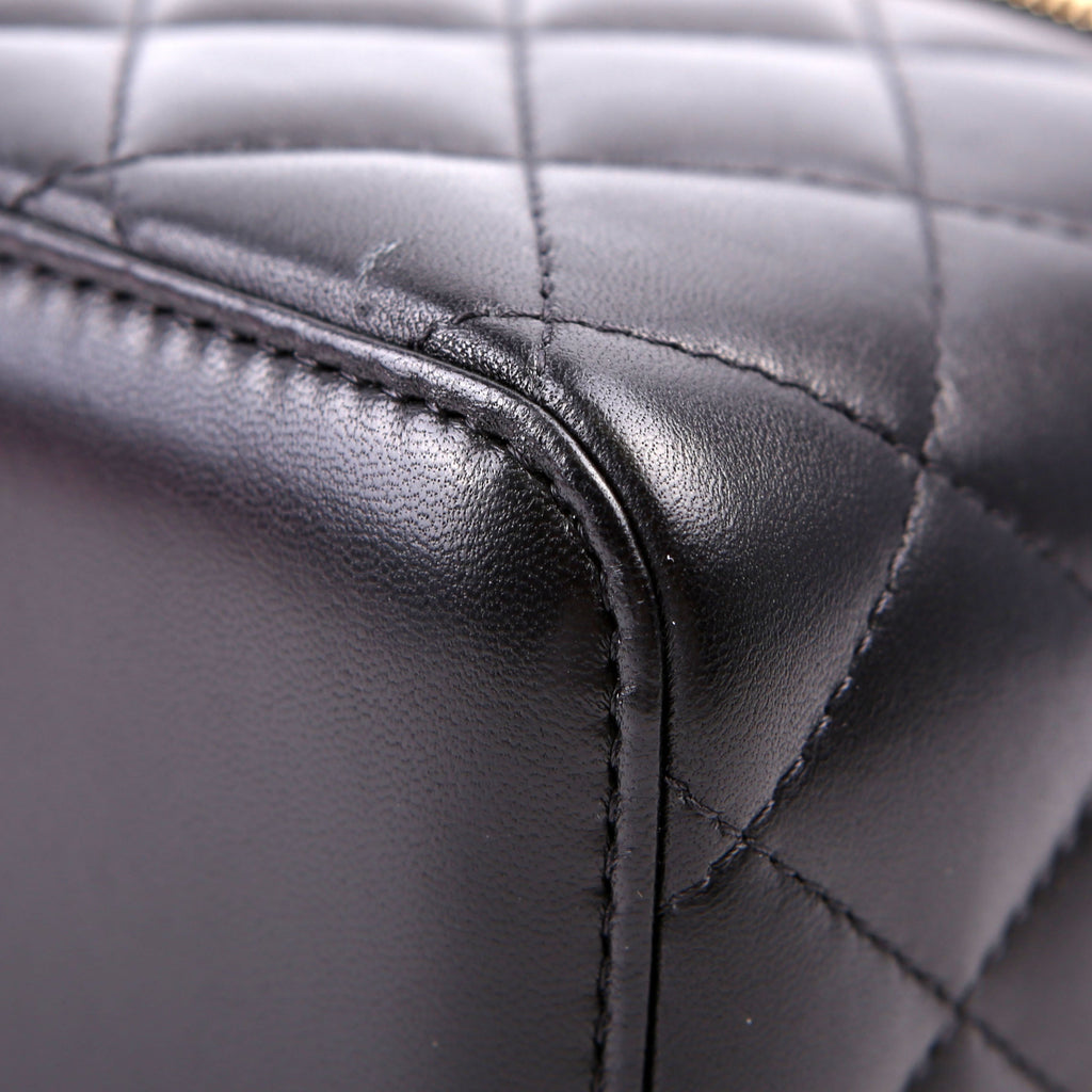 Vanity Case Small with Chain Lambskin 30M Black