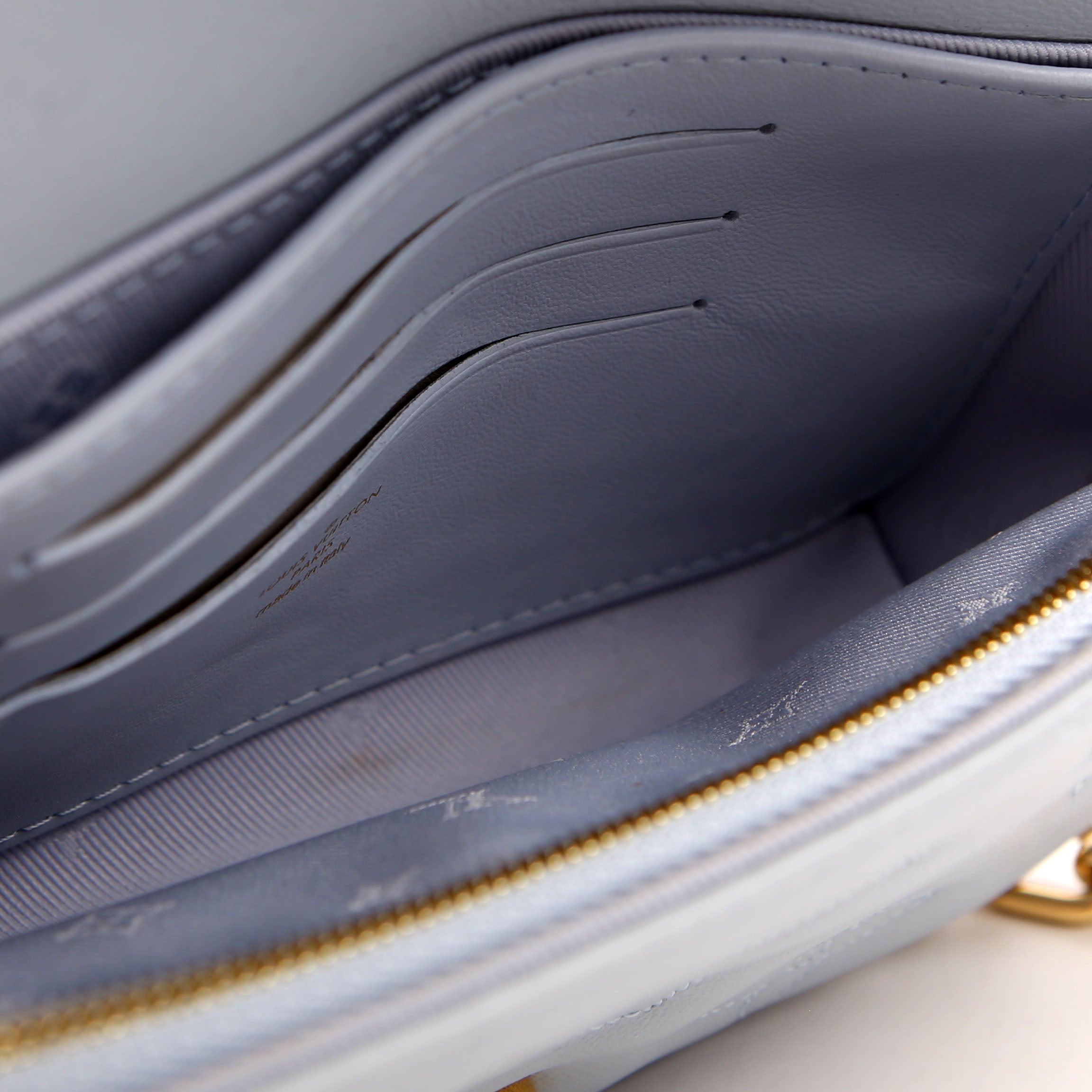 Wallet On Strap Bubblegram Blue