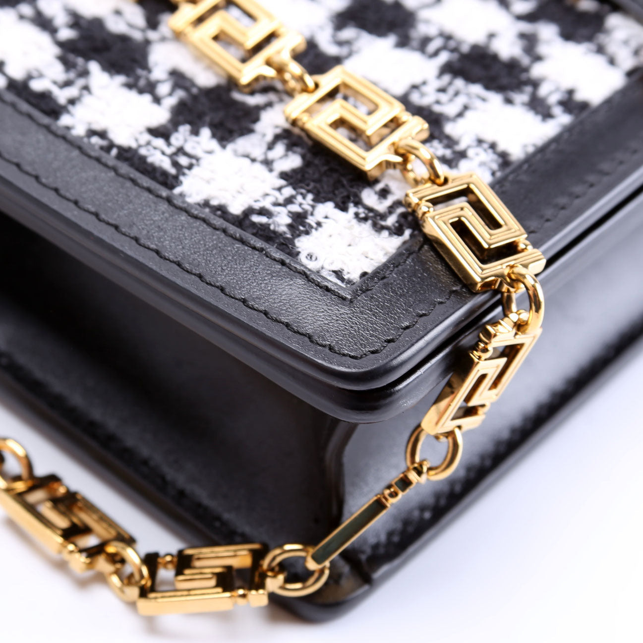 Greca Goddess Houndstooth Wallet On Chain