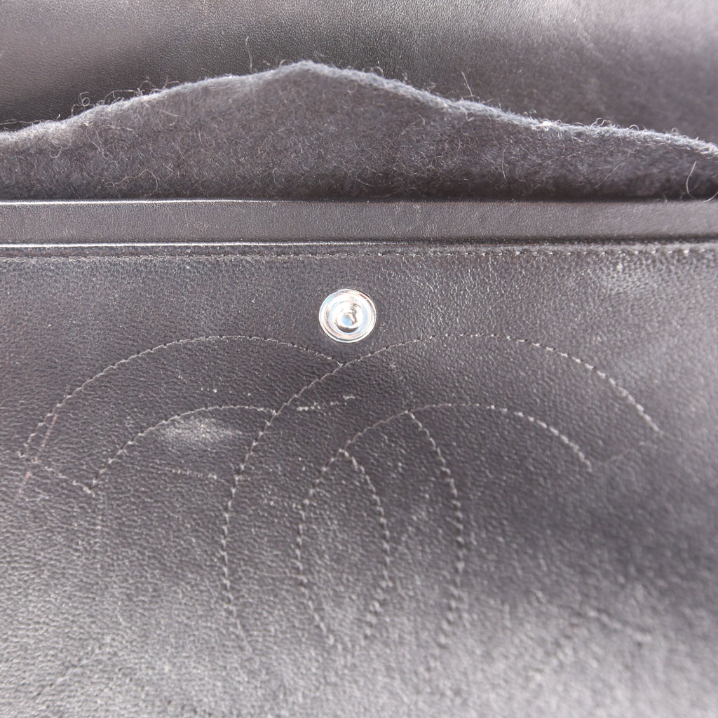 Classic Flap Jumbo Patent 17-20M Black