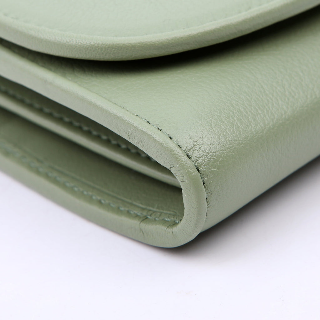 725219 Blondie Leather Chain Wallet Green