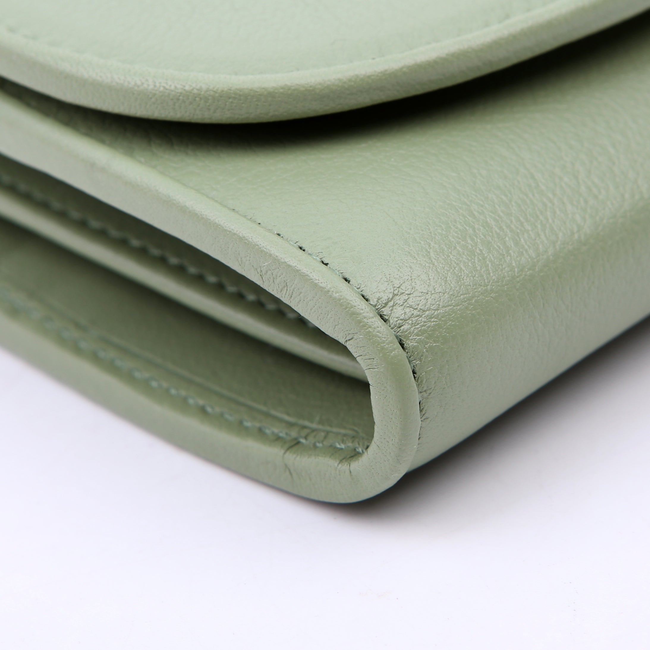 725219 Blondie Leather Chain Wallet Green