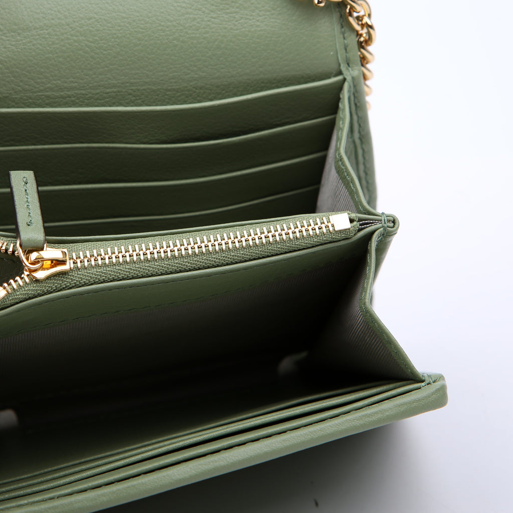 725219 Blondie Leather Chain Wallet Green