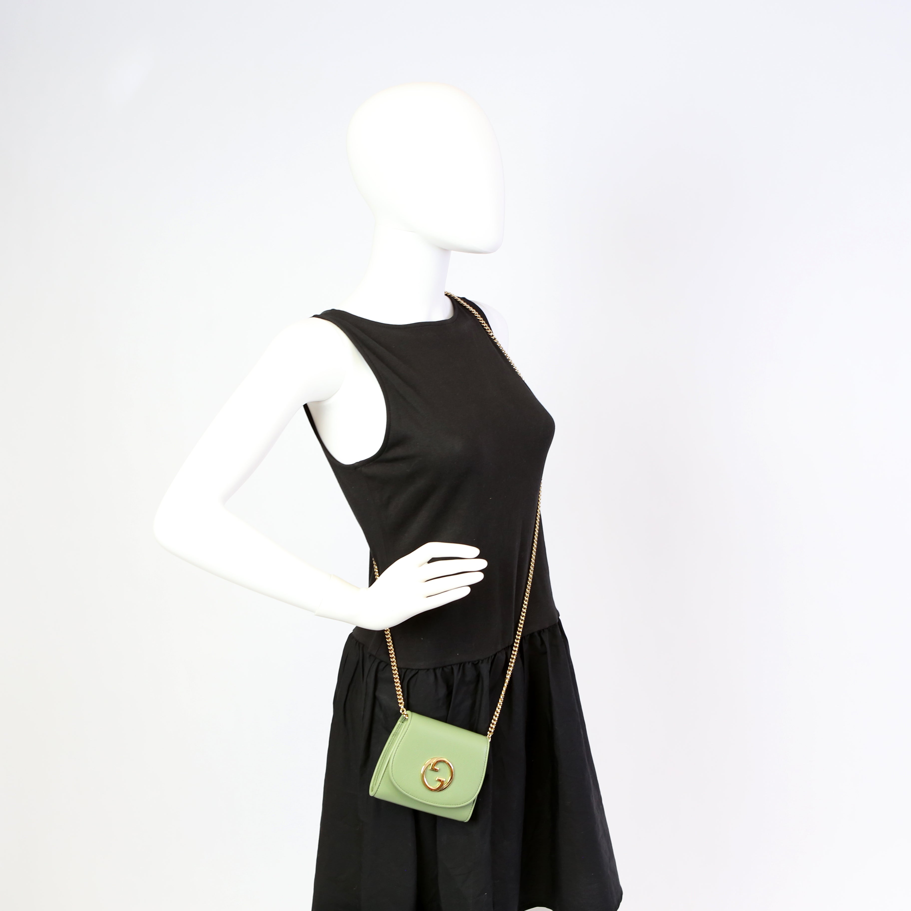 725219 Blondie Leather Chain Wallet Green