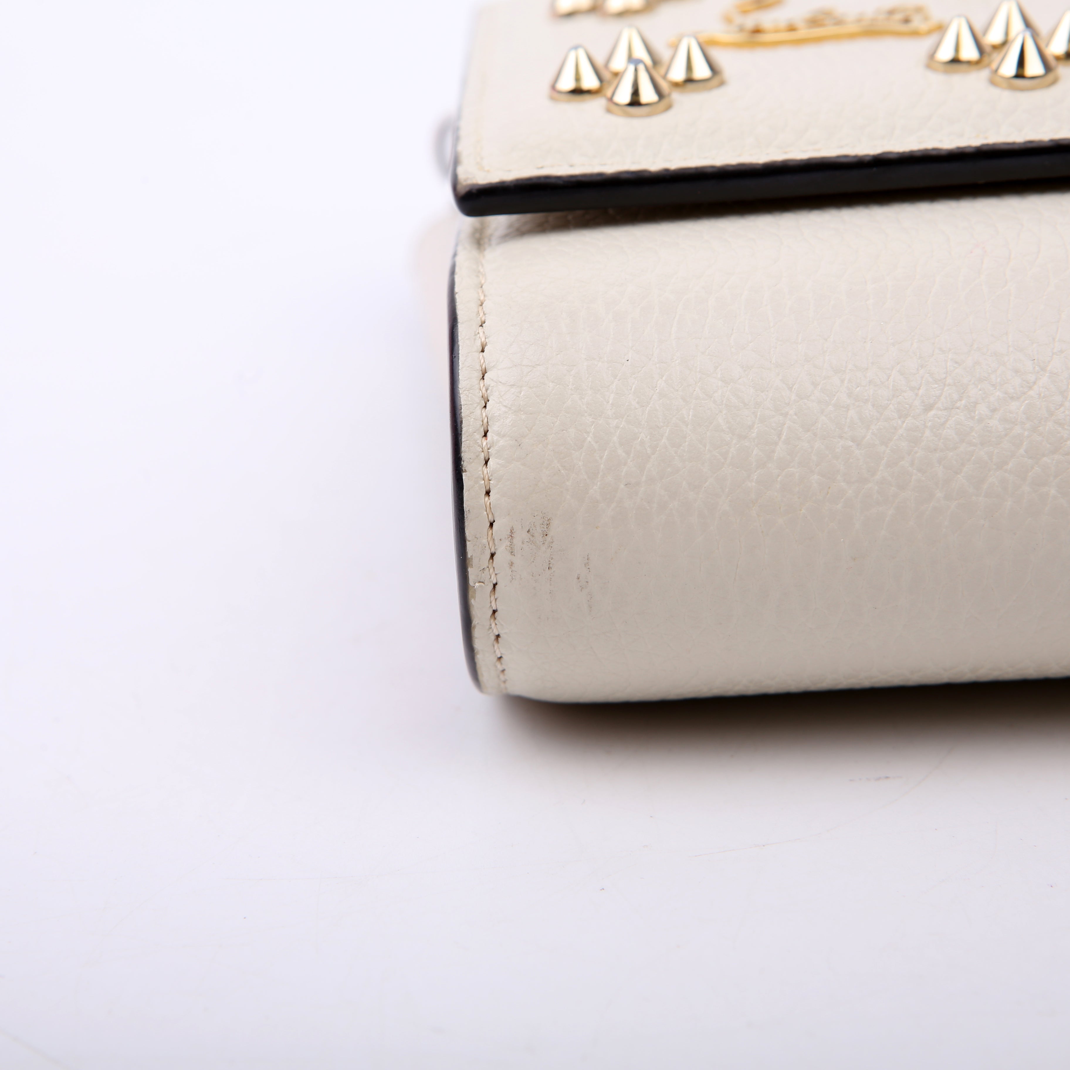 Paloma Loubinthesky Chain Clutch Leather White