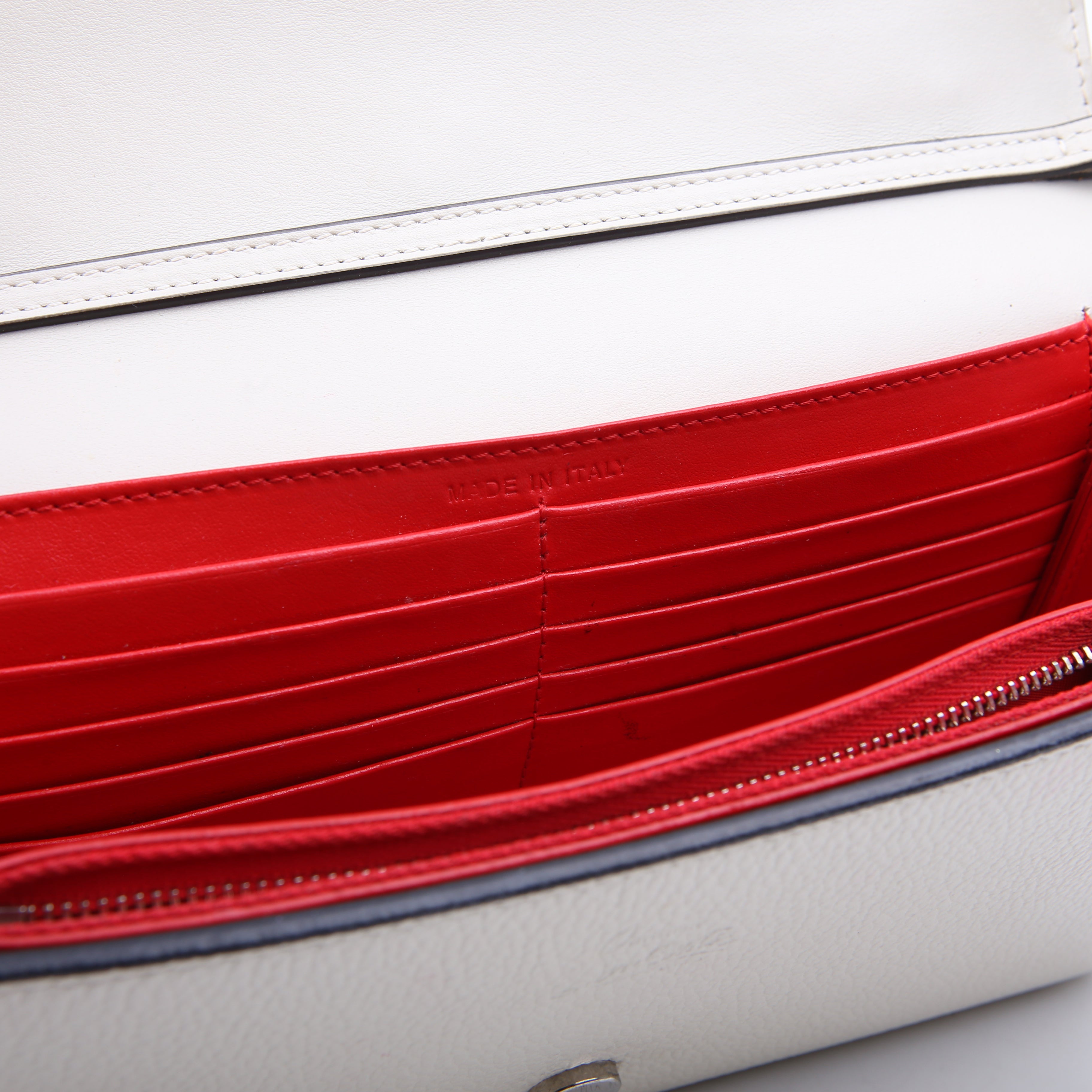 Paloma Loubinthesky Chain Clutch Leather White