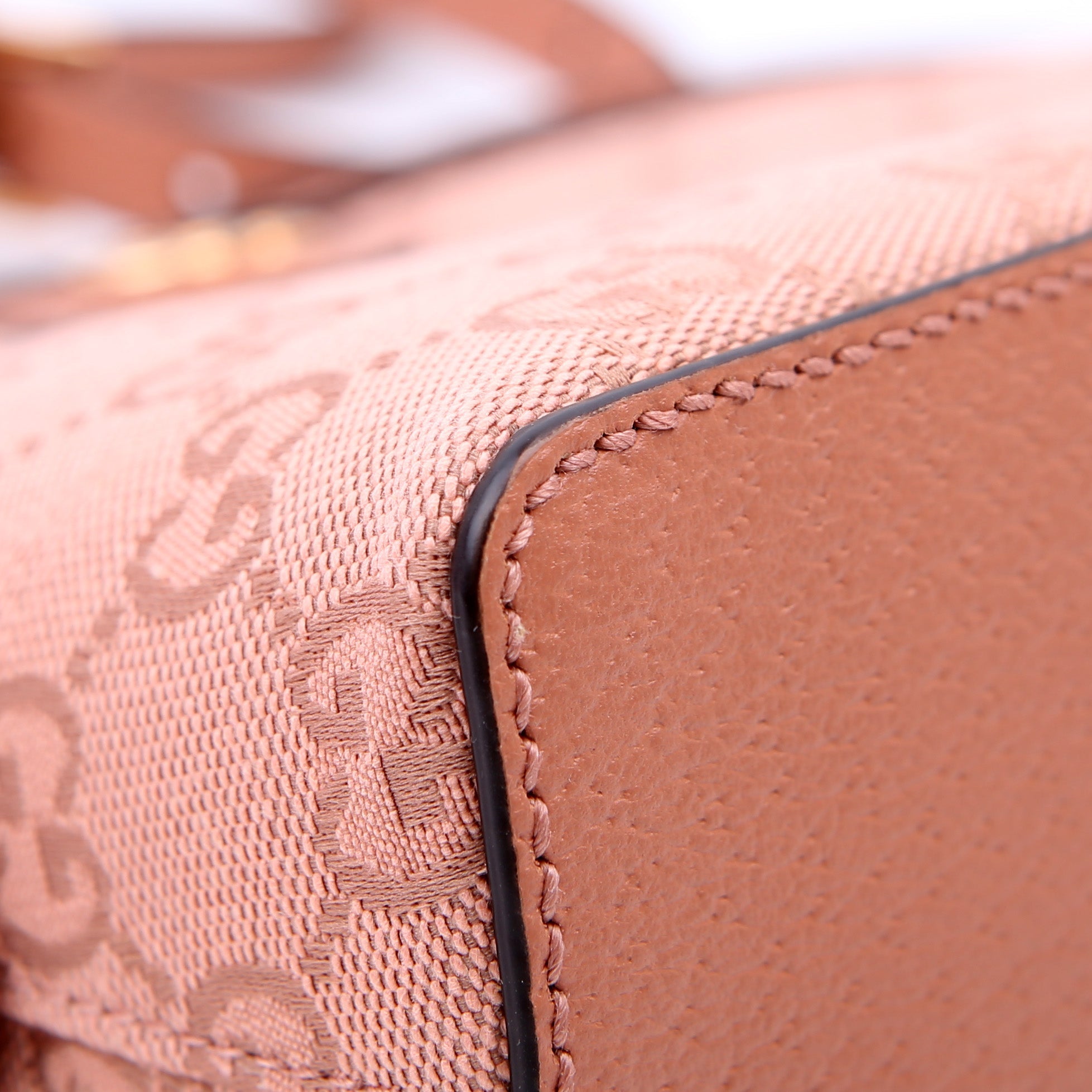 499621 Ophidia GG Small Crossbody Pink