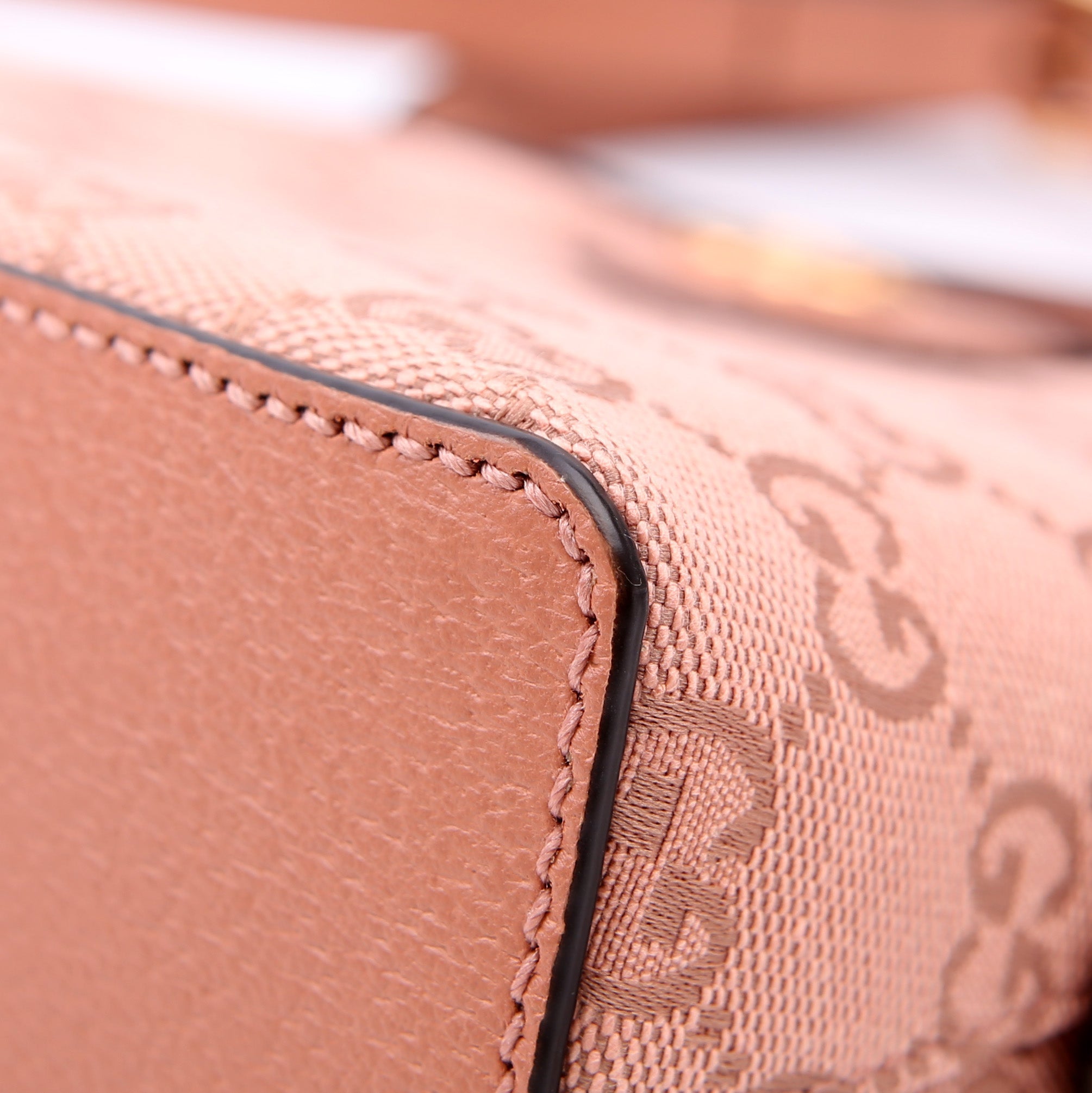 499621 Ophidia GG Small Crossbody Pink
