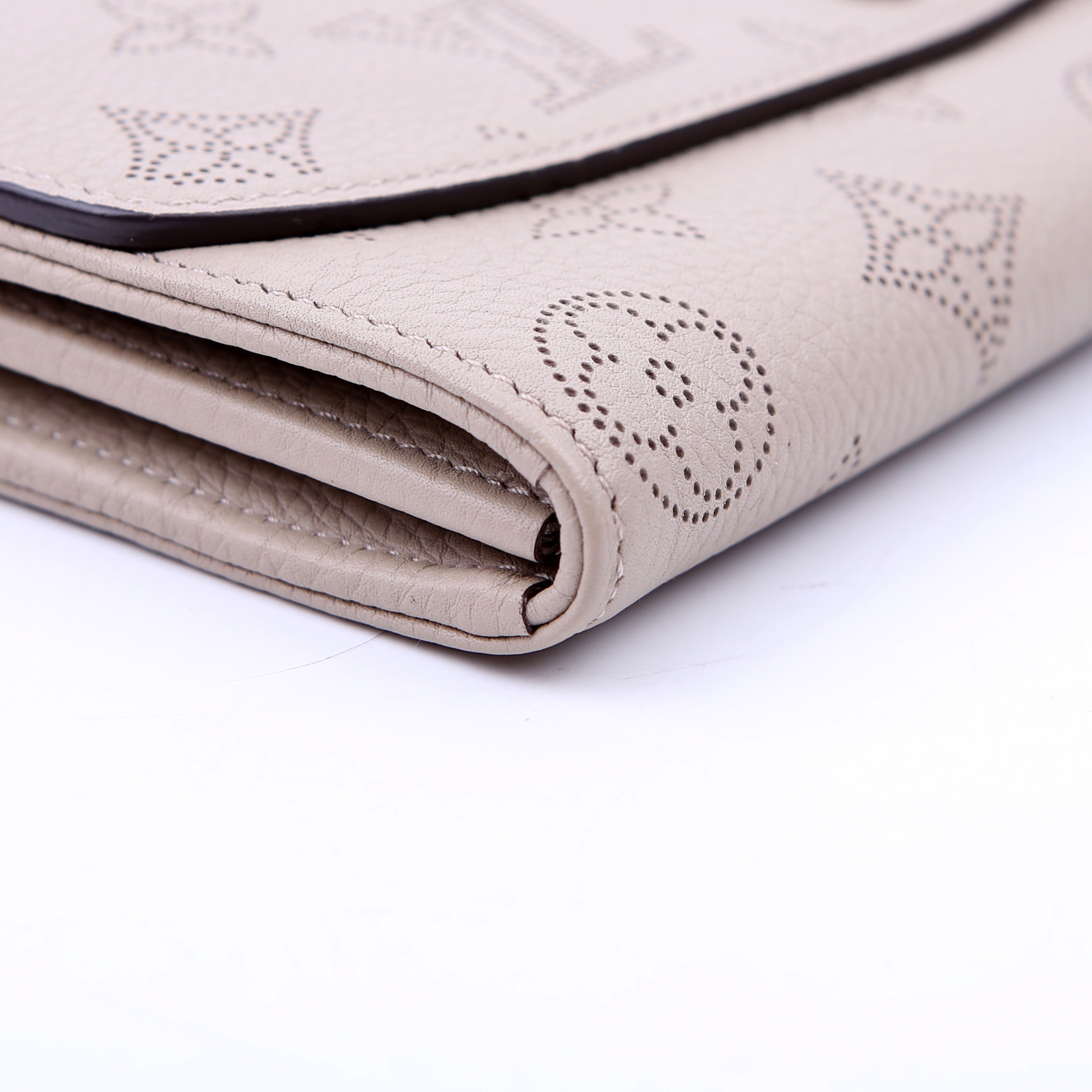 Iris Wallet Mahina Taupe