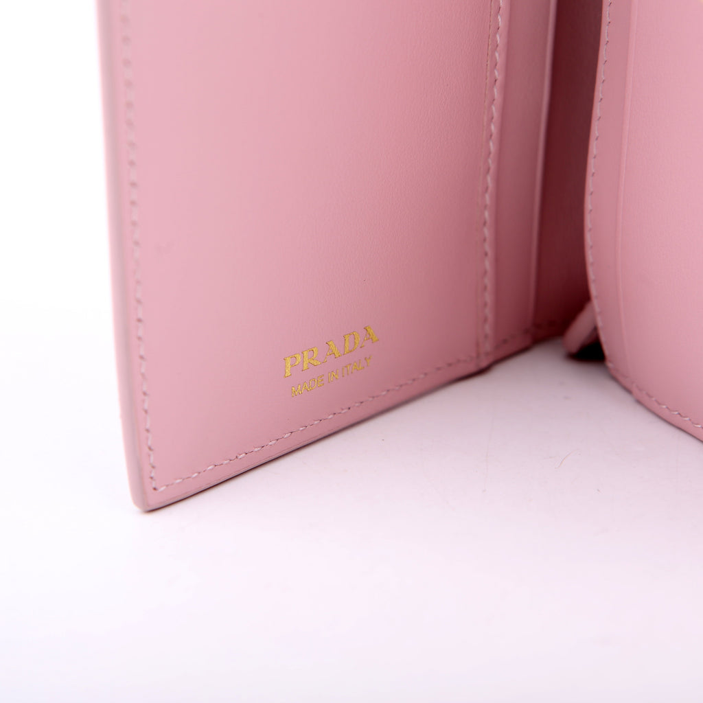 Saffiano Triangle Logo Large Wallet Pink