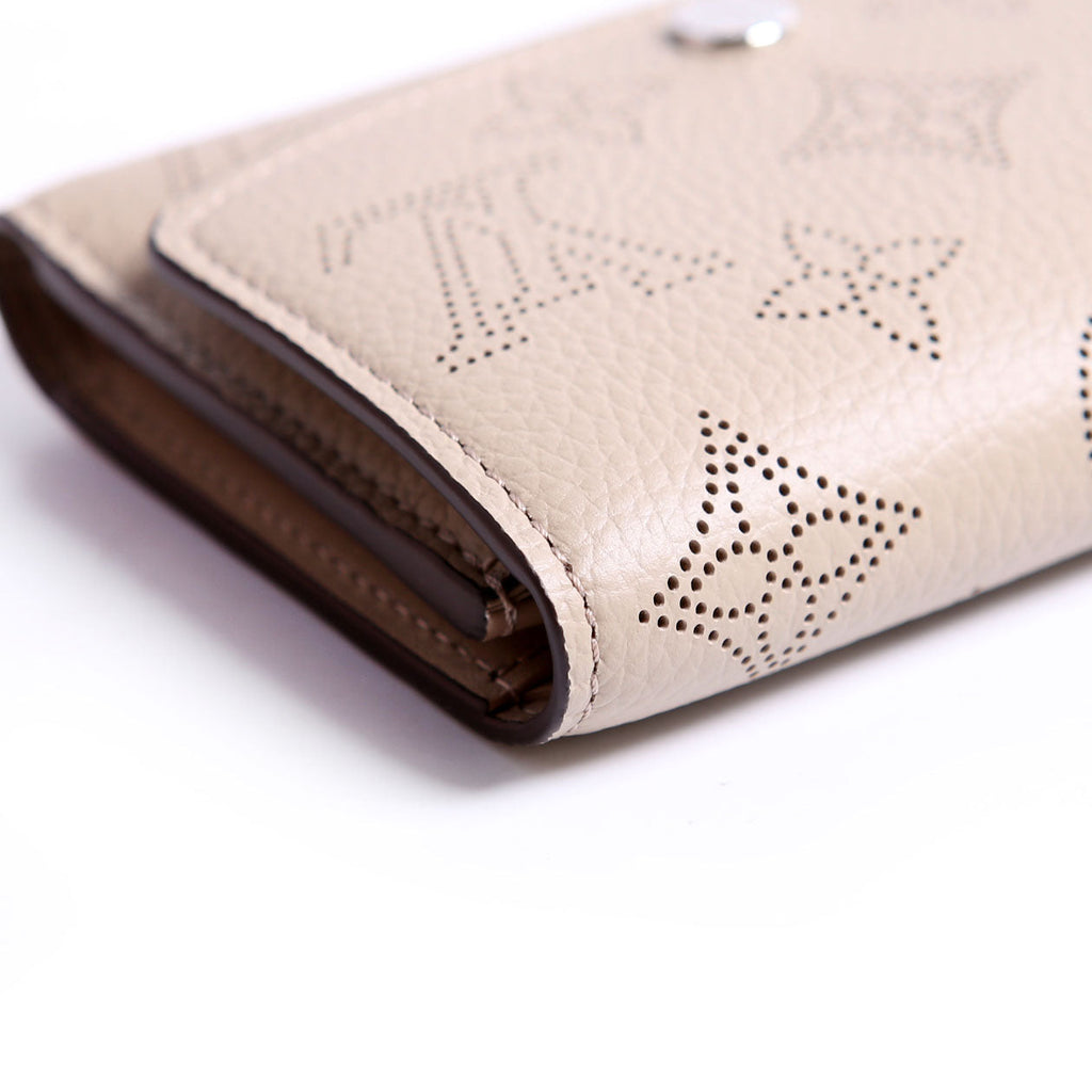 Victorine Wallet Mahina Turtledove