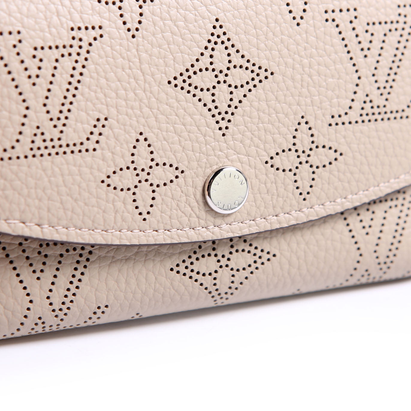 Victorine Wallet Mahina Turtledove