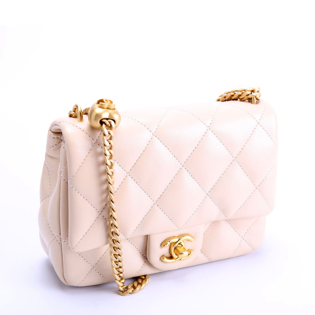 Classic Flap Mini Sweetheart Chain Caviar RFID Beige