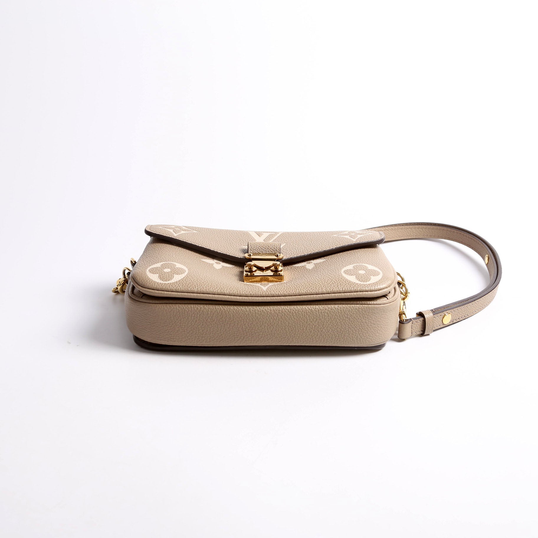 Pochette Metis East West Bicolor Empreinte Turtle Dove