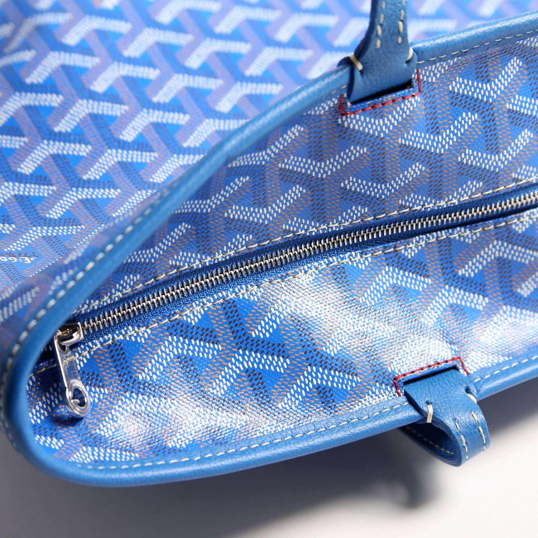 Artois PM Tote Tote Blue