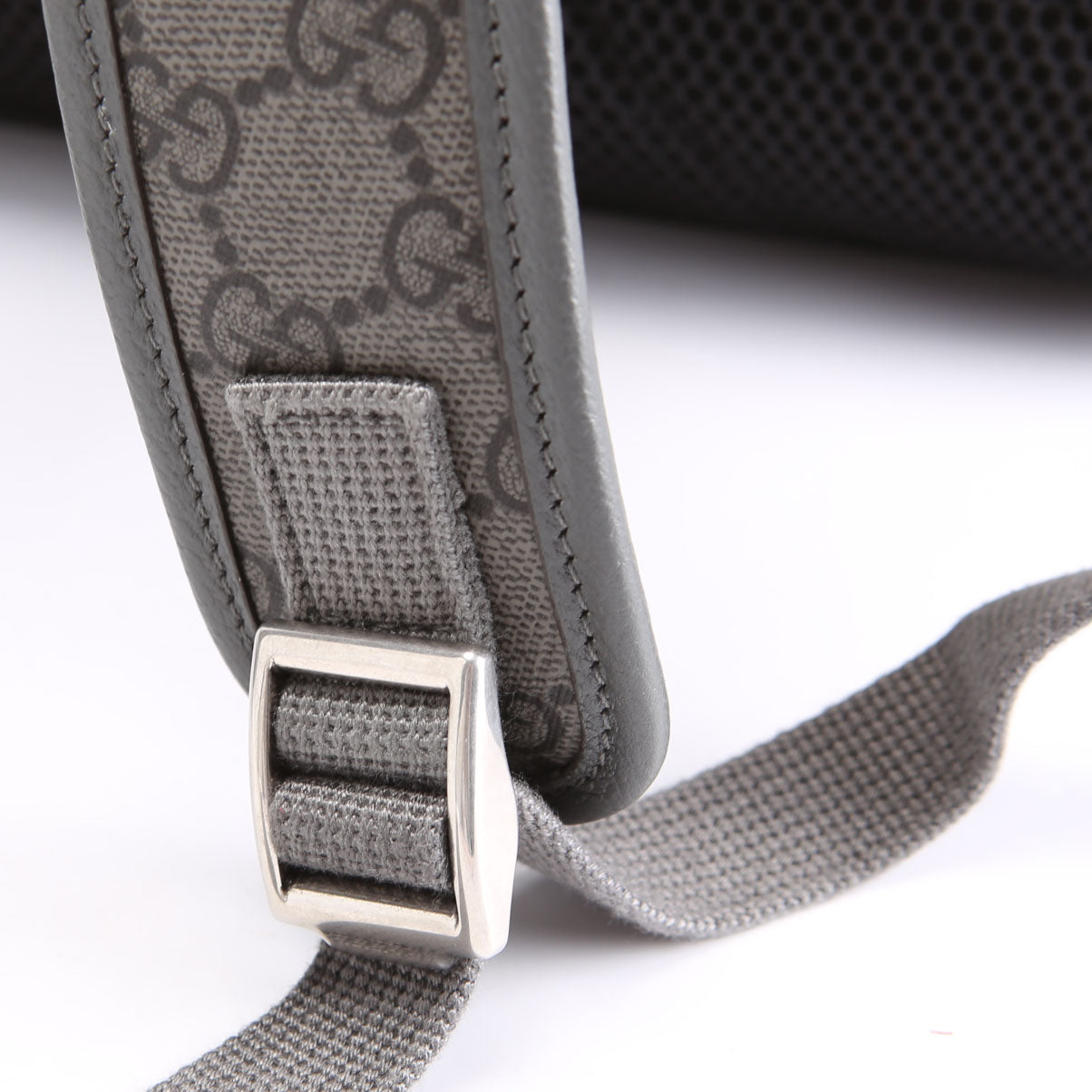 Gucci 821938 GG Supreme Ophidia Medium Backpack Grey