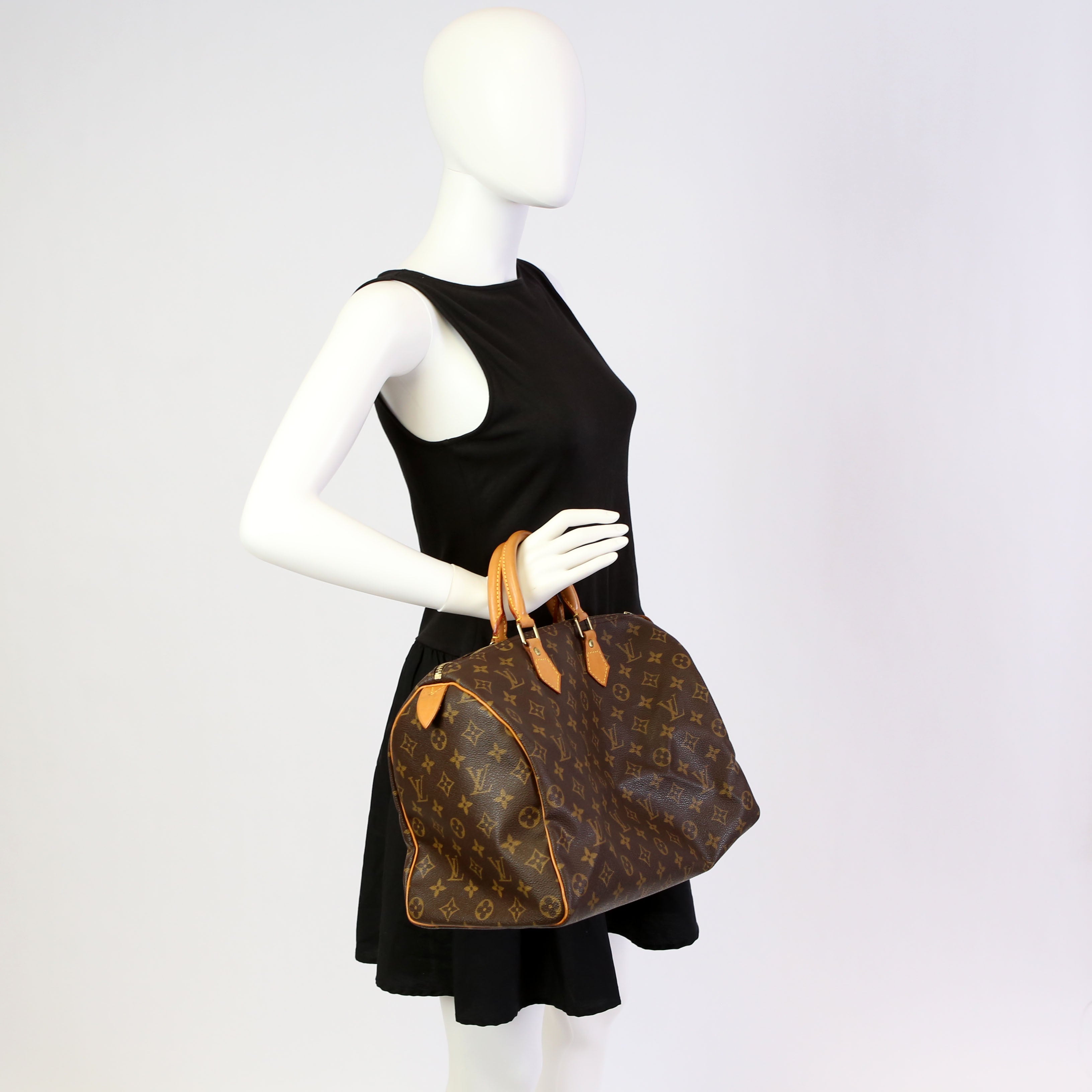 Speedy 35 Monogram