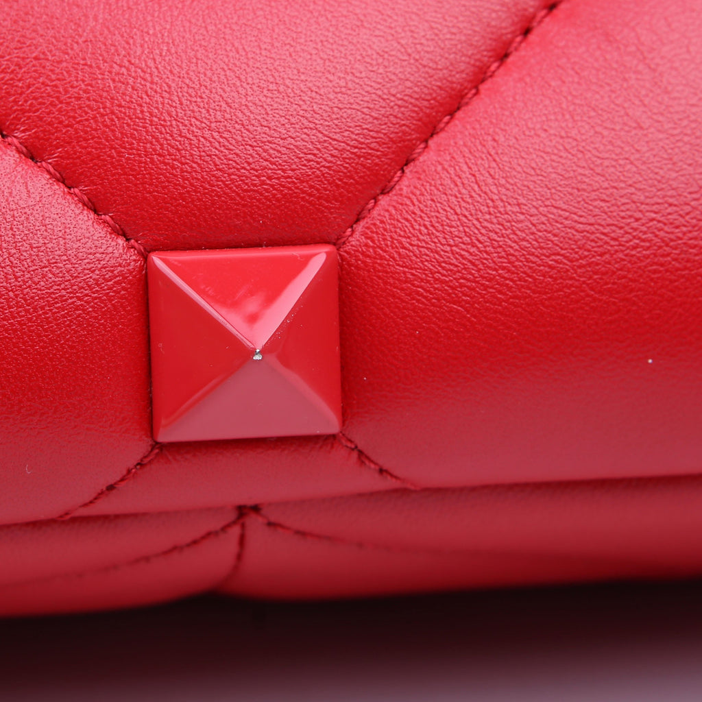 Roman Stud Monochrome Medium Red