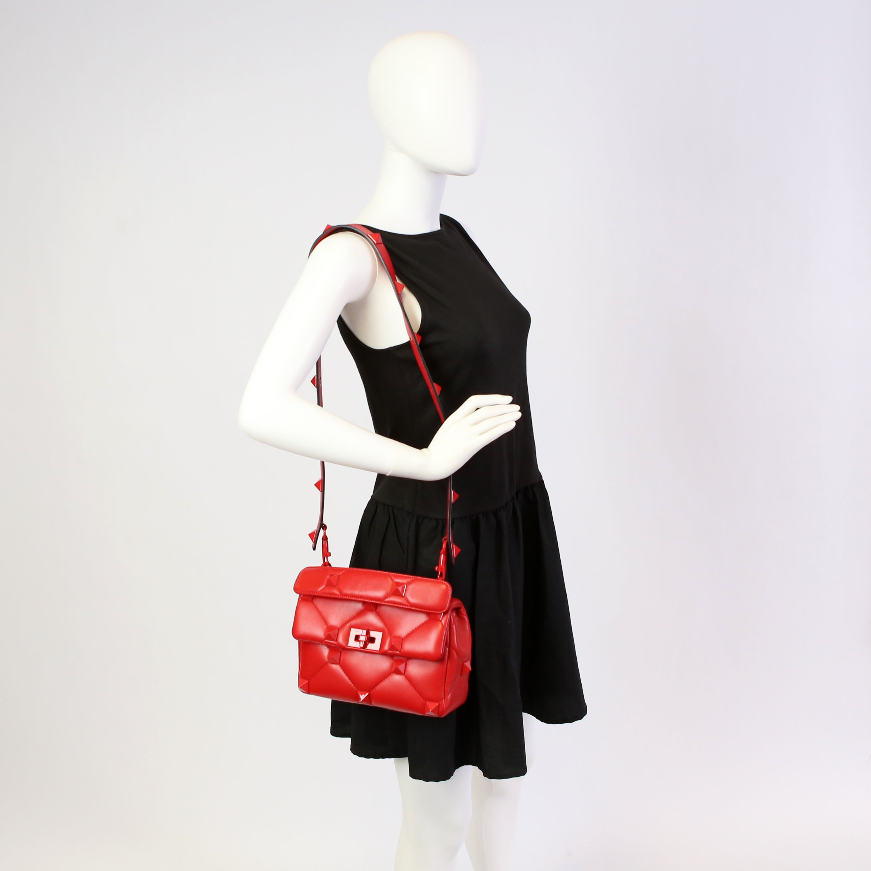 Roman Stud Monochrome Medium Red
