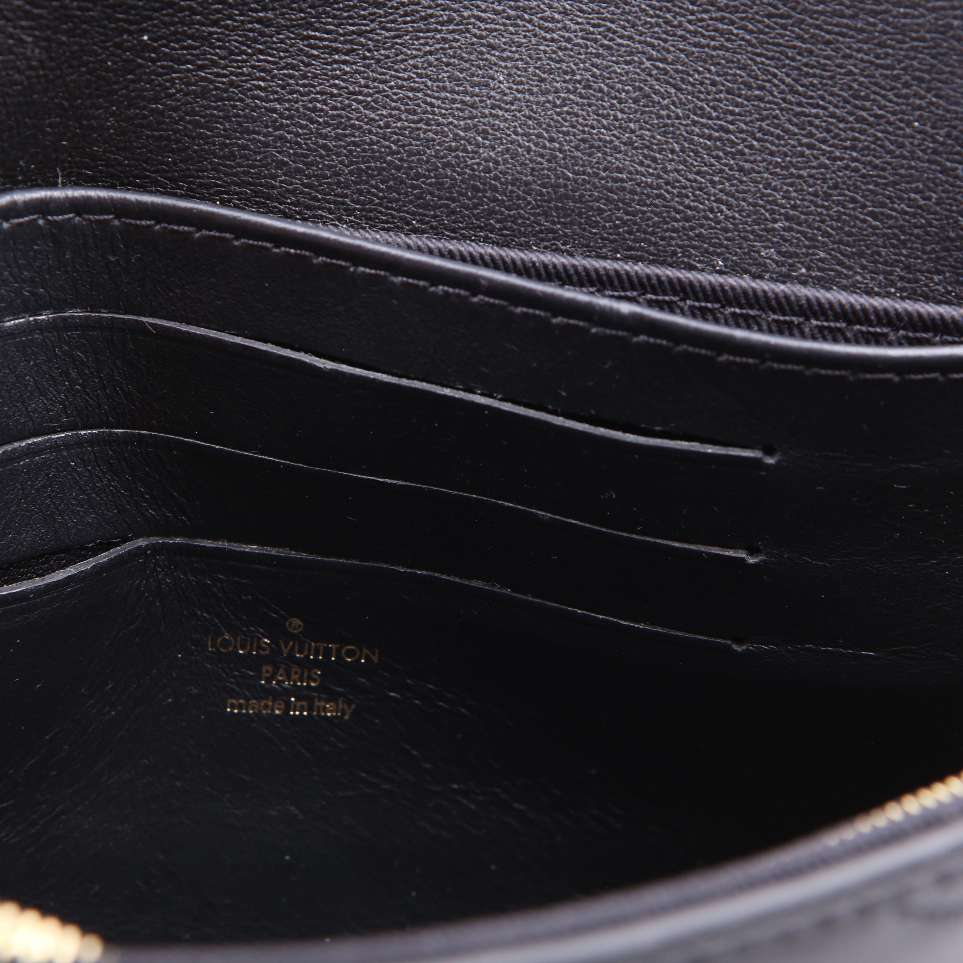 Wallet On Strap Bubblegram Black