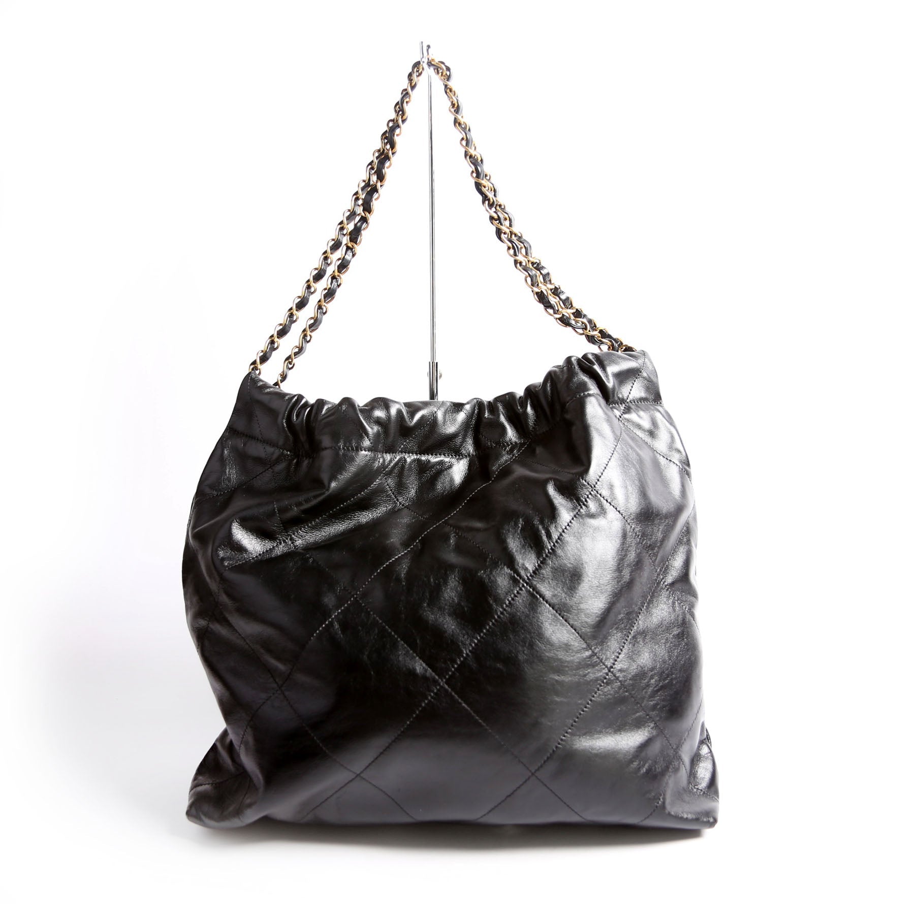 Chanel 22 Quilted Medium Hobo RFID Black