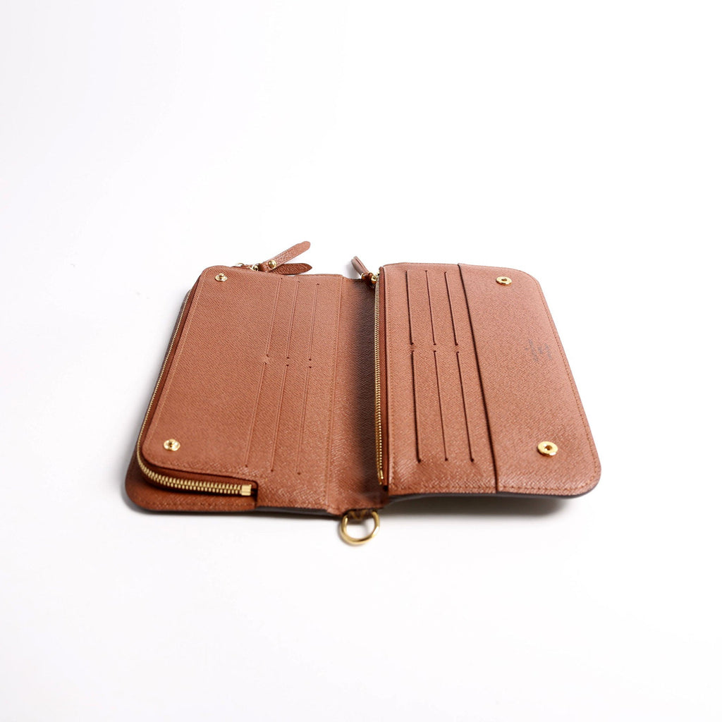 Insolite Wallet Monogram