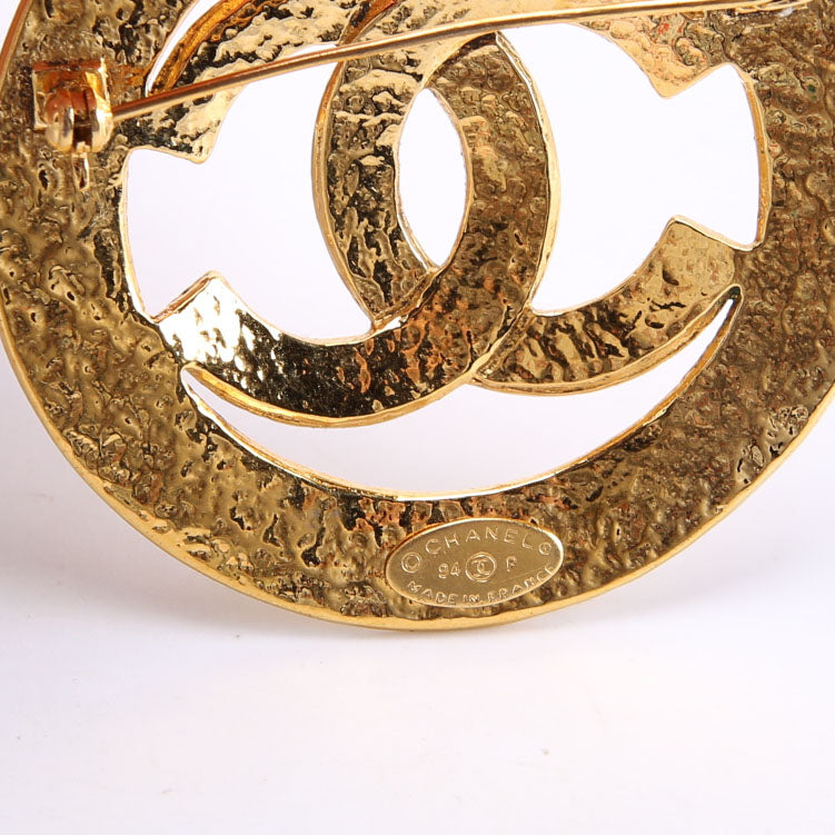 Large Round Gold CC Logo Vintage