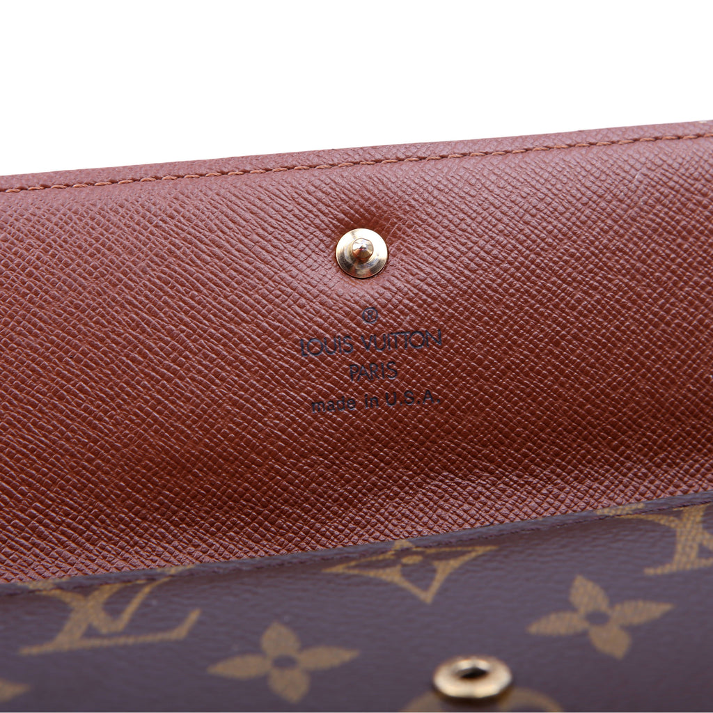 International Wallet Monogram