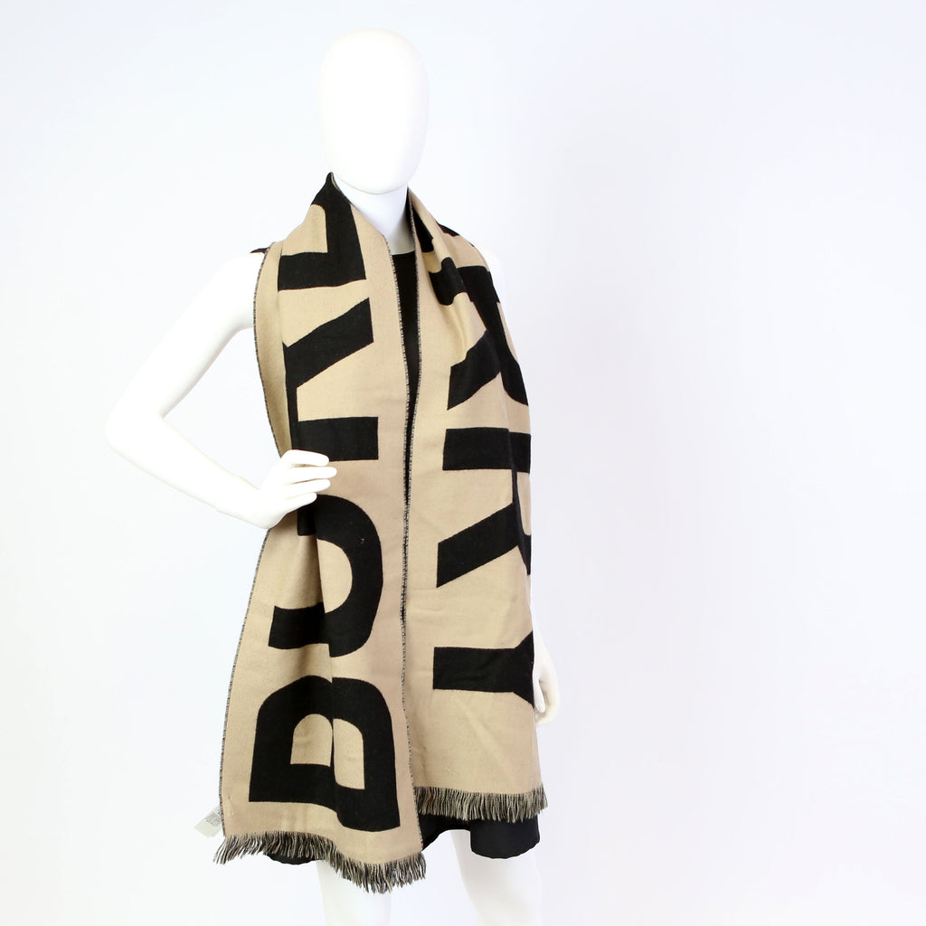 Jacquard Logo Wool Scarf