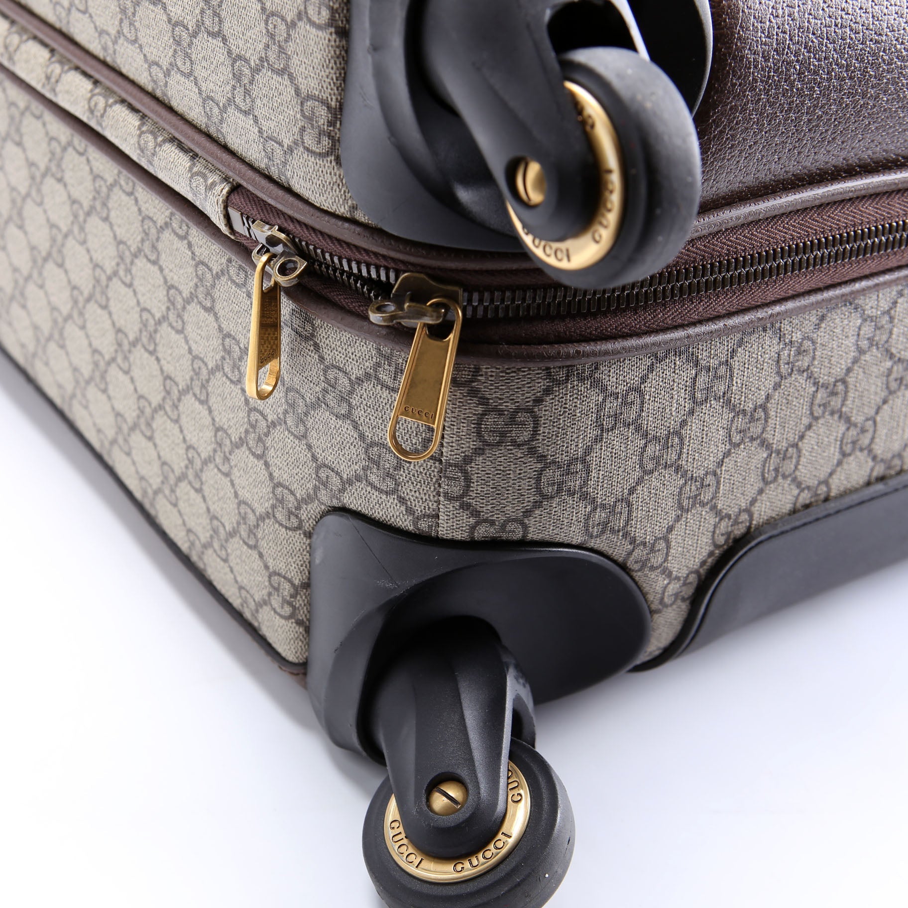 693664 GG Supreme Savoy Trolley Medium