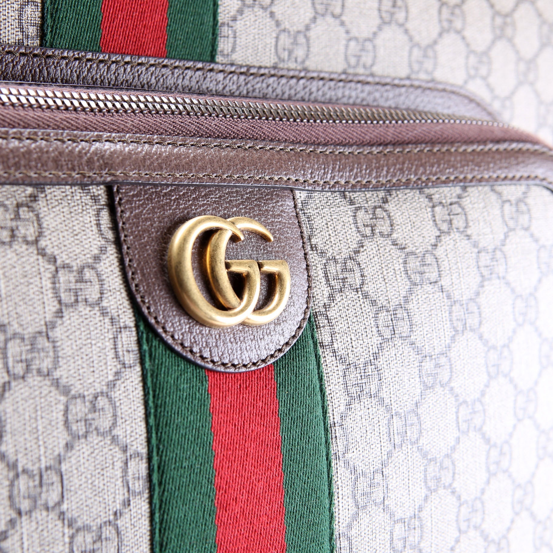 693664 GG Supreme Savoy Trolley Medium