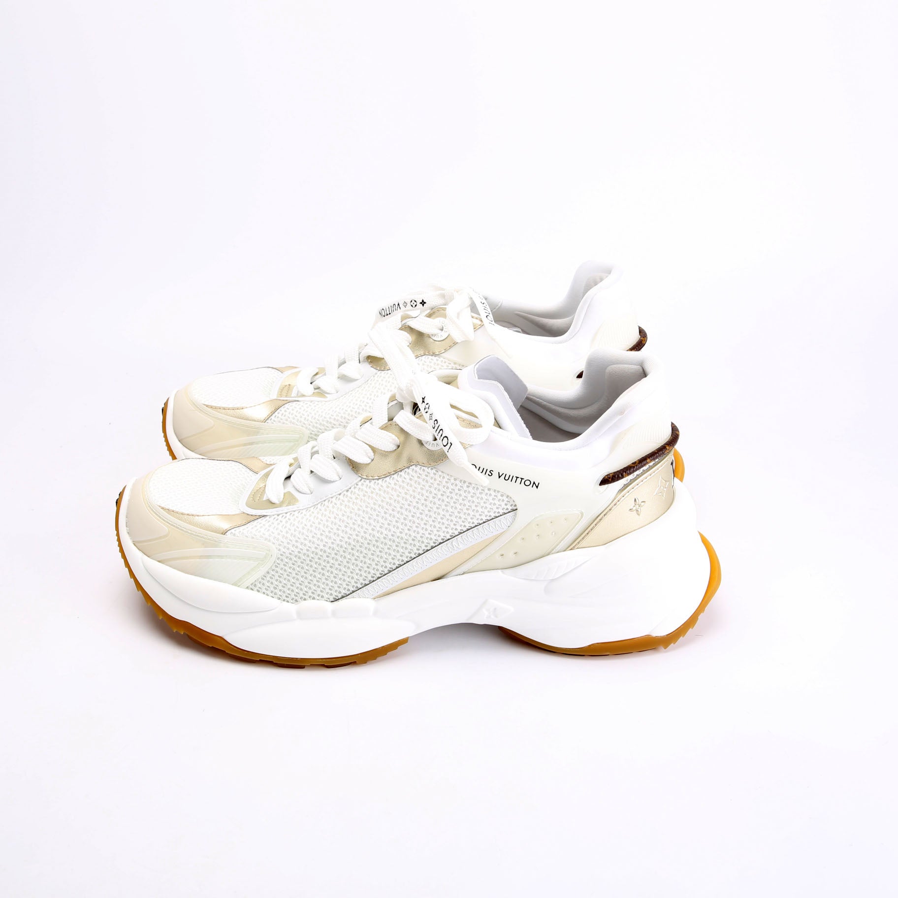 Run 55 Sneaker Size 40