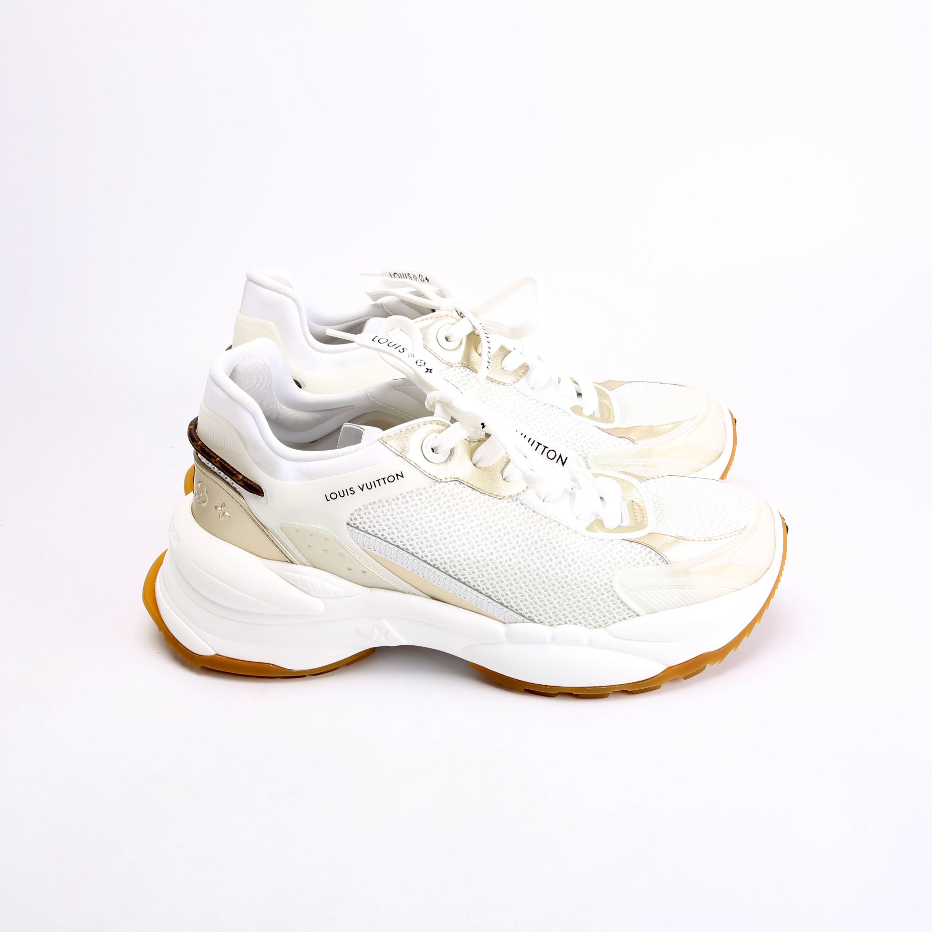 Run 55 Sneaker Size 40